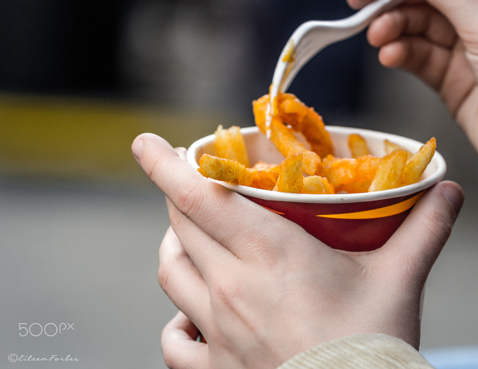 Canon EOS 100D (EOS Rebel SL1 / EOS Kiss X7) sample photo. You can't eat just one photography