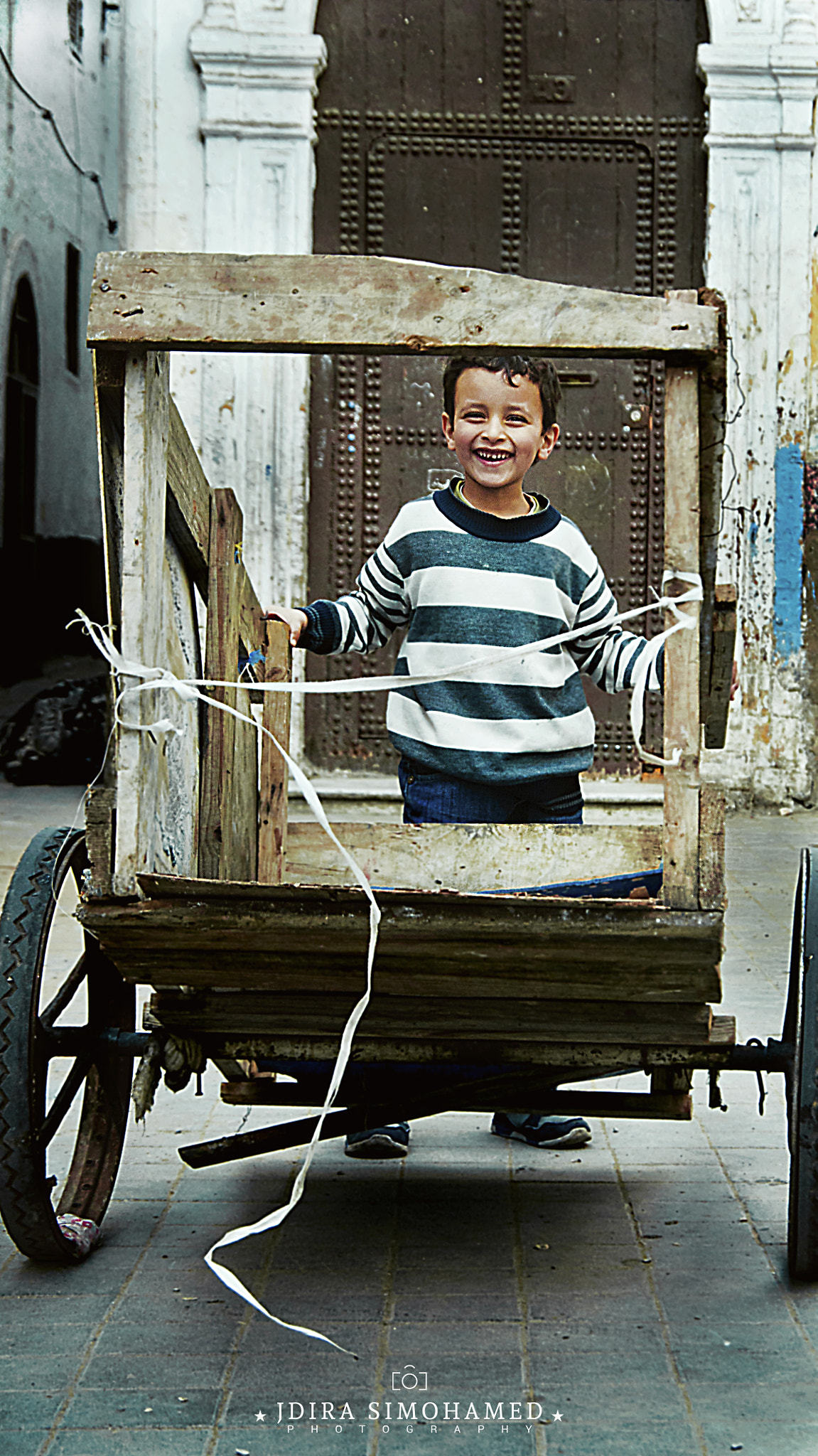 Sony Alpha DSLR-A700 sample photo. Innocent smile photography