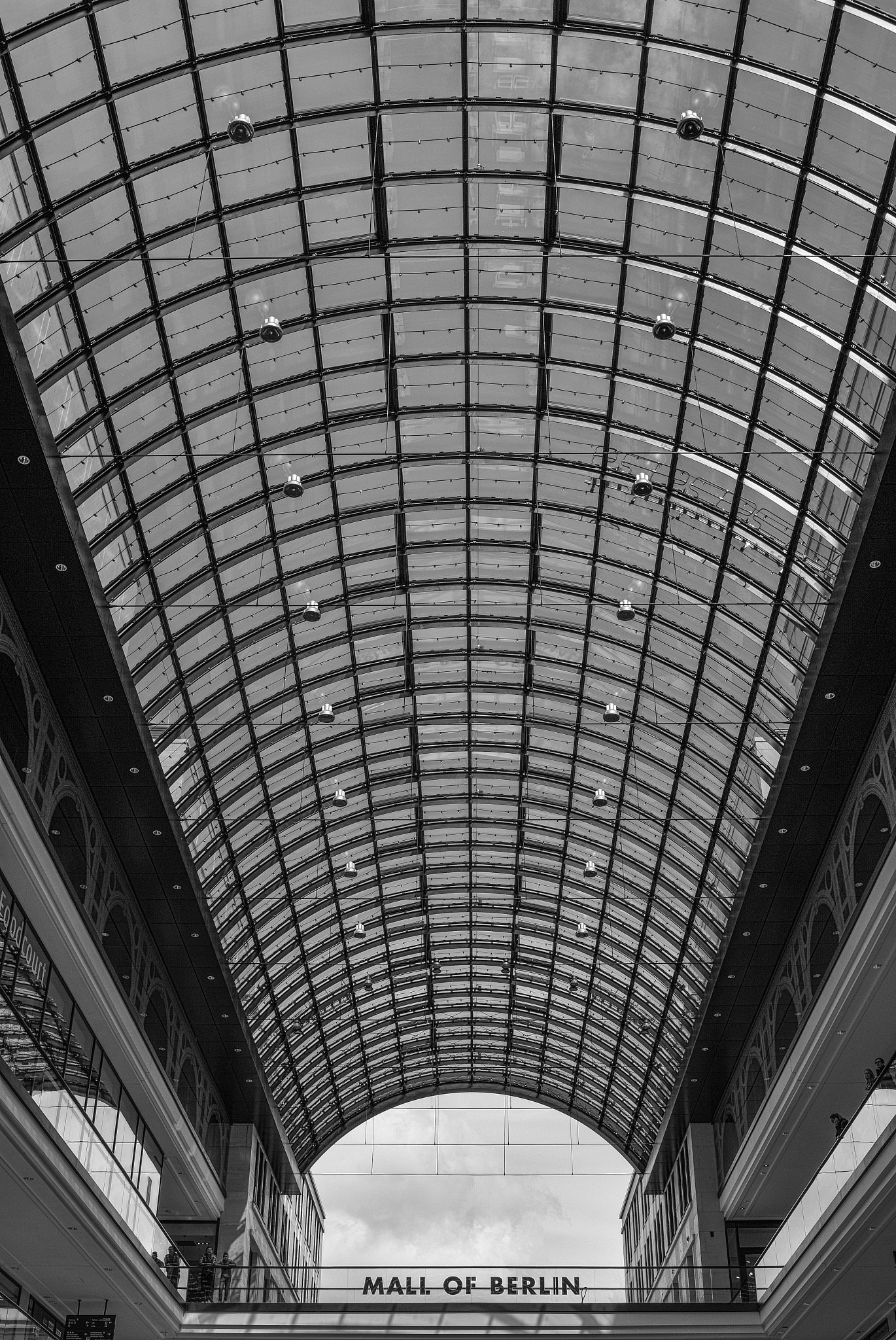 AF-S Nikkor 35mm f/1.8G sample photo. Mall of berlin photography