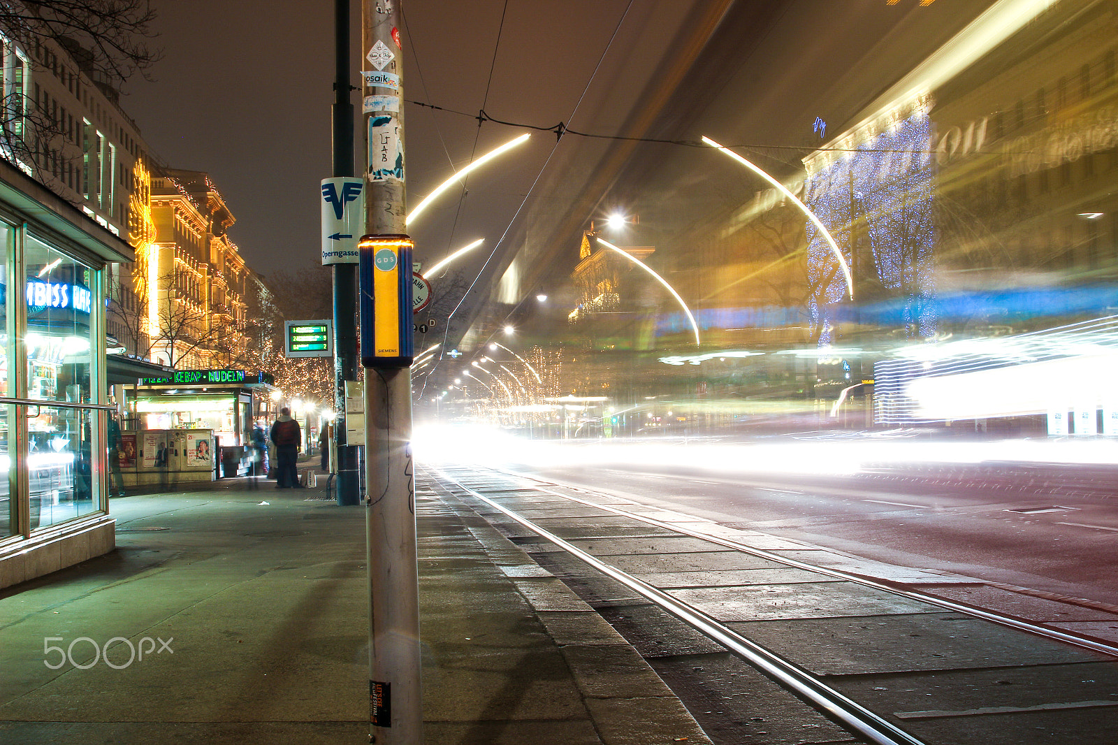 Canon EF 28-105mm f/3.5-4.5 USM sample photo. Light trails in wien photography