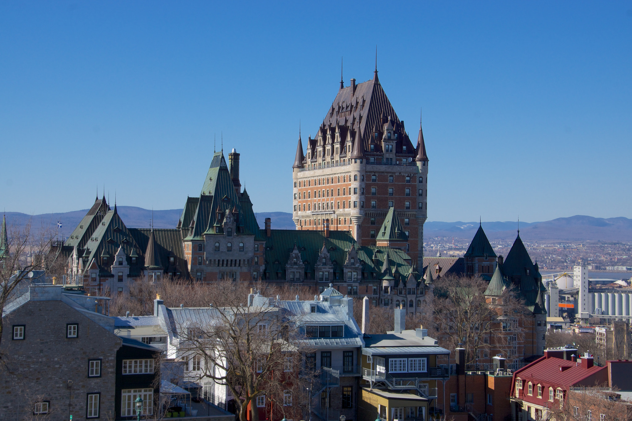 Tamron 18-270mm F3.5-6.3 Di II PZD sample photo. Chateau frontenac 3 photography