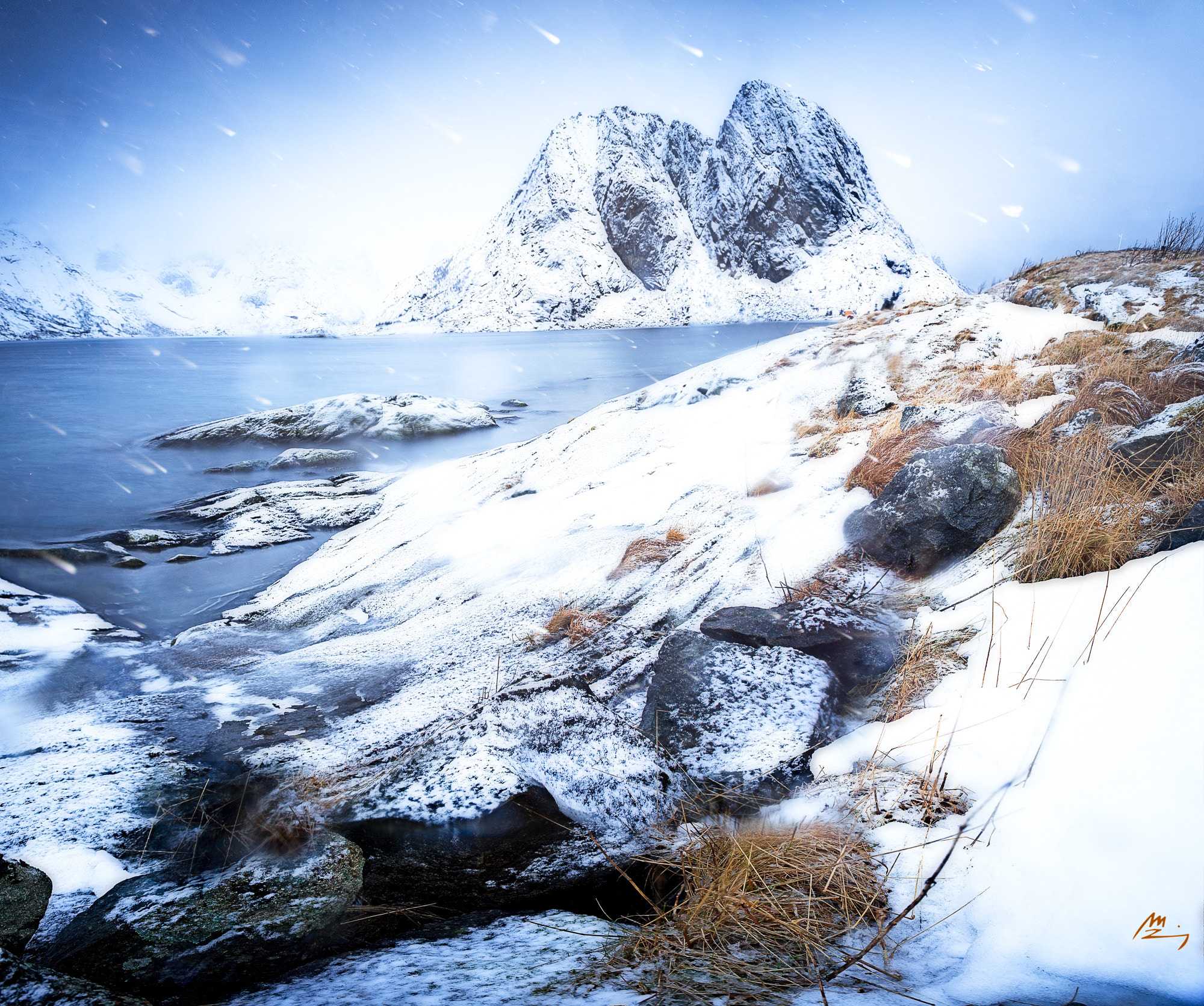 Canon EOS 6D + Canon EF 16-35mm F2.8L USM sample photo. Snow storm near hamnøy photography