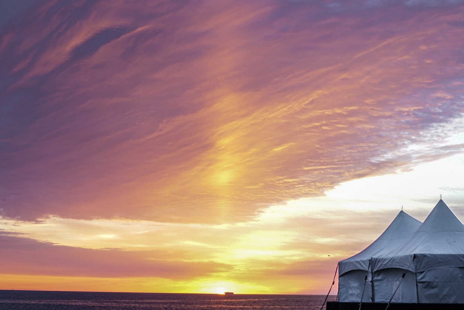Sony Planar T* 50mm F1.4 ZA SSM sample photo. Sunrise over the atlantic photography