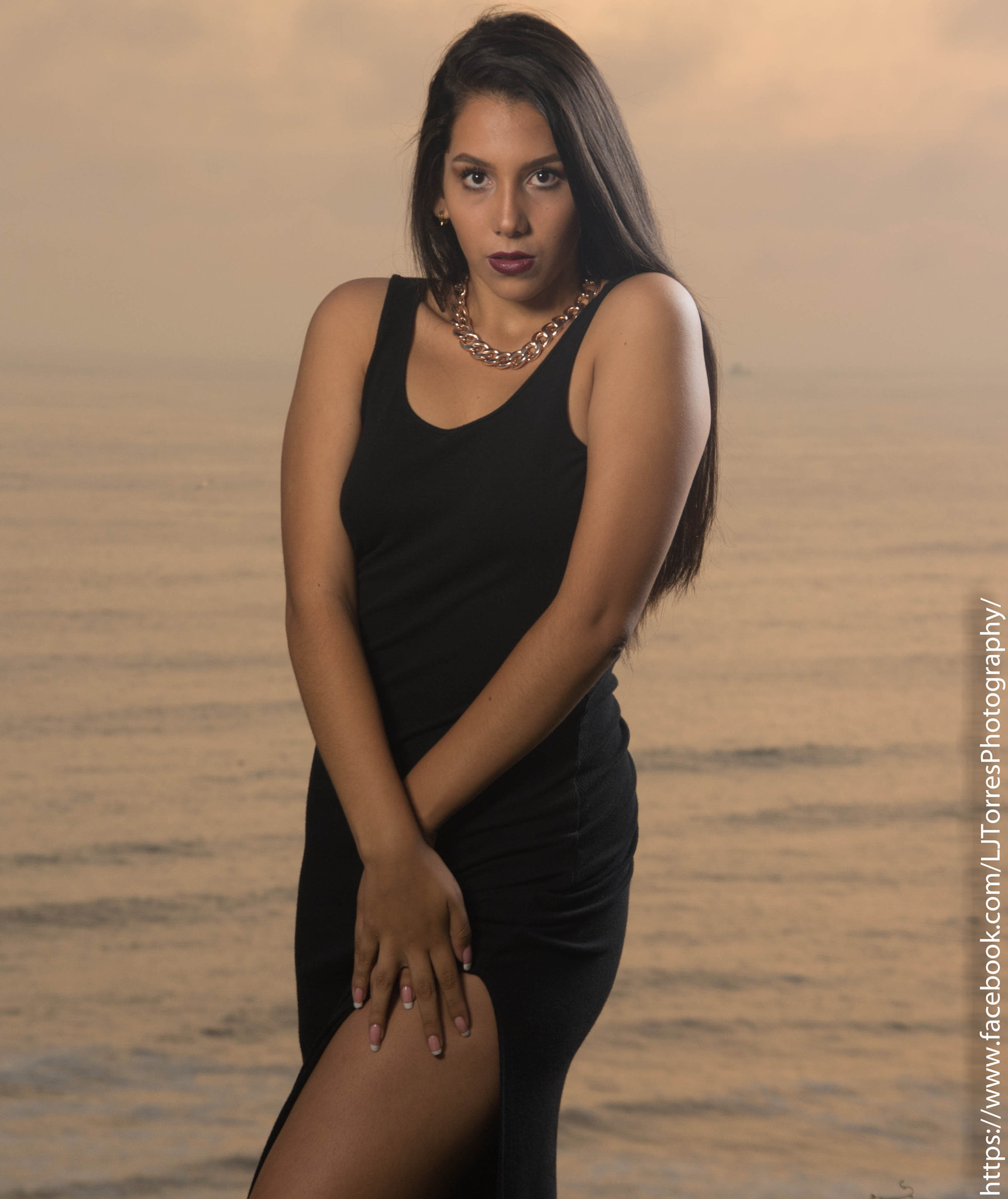 Nikon D5200 + Sigma 18-200mm F3.5-6.3 DC sample photo
