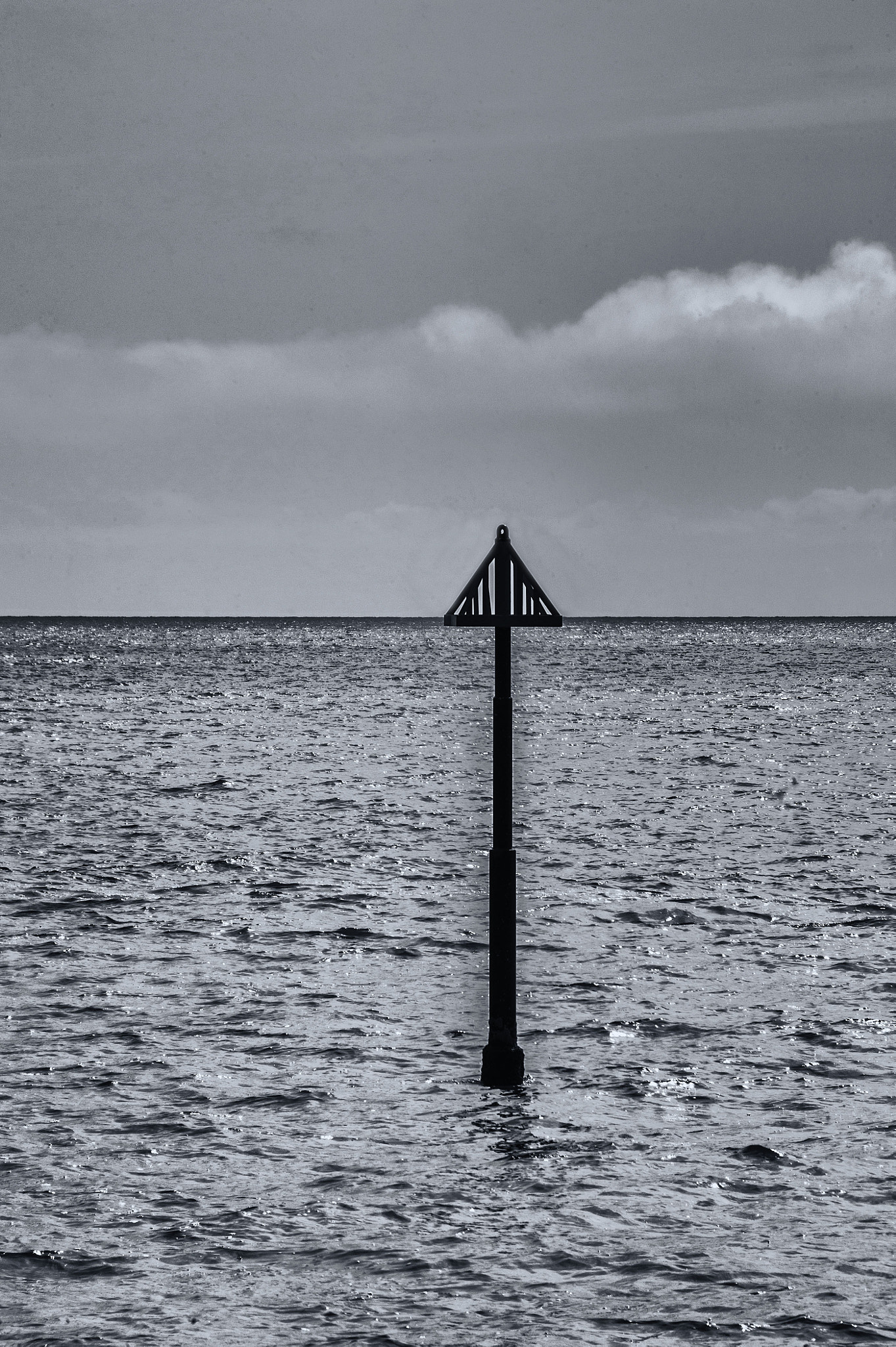 Nikon D3 sample photo. Arrow from \the deep photography