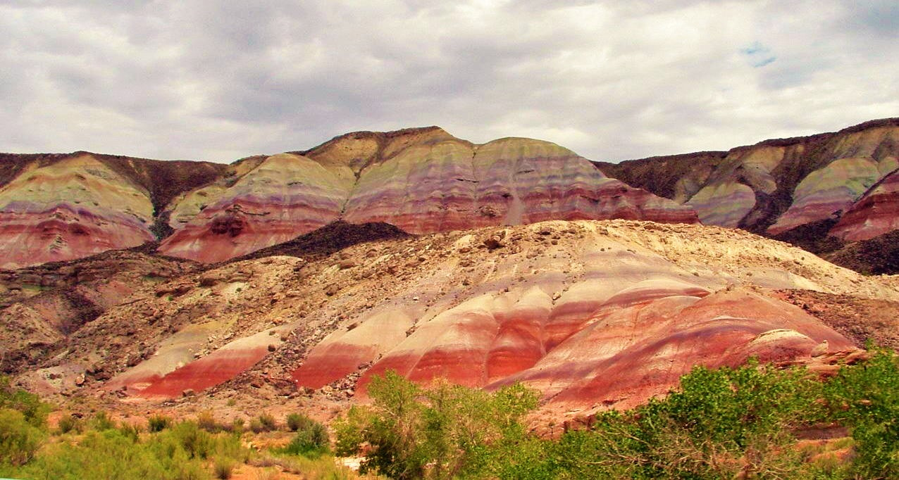 Fujifilm FinePix S3000 sample photo. Rainbow mountain photography