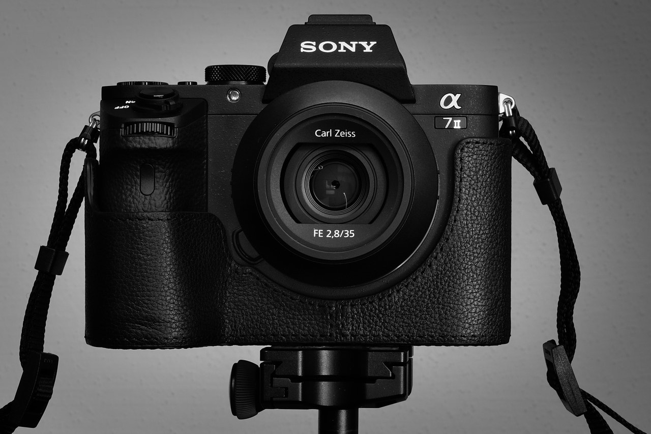 Sony SLT-A68 sample photo. Sony a7ii (ilce-7m2) & 35mm f2.8 zeiss (sel35f28z) & lcs-elcb photography