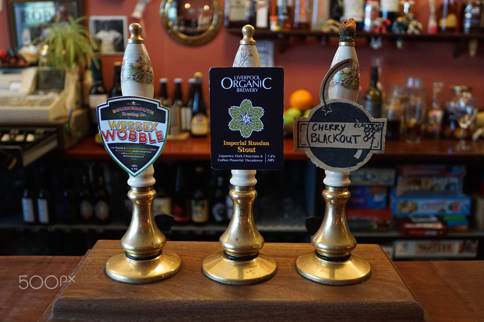 Sony ILCA-77M2 sample photo. Cat pub in bristol photography
