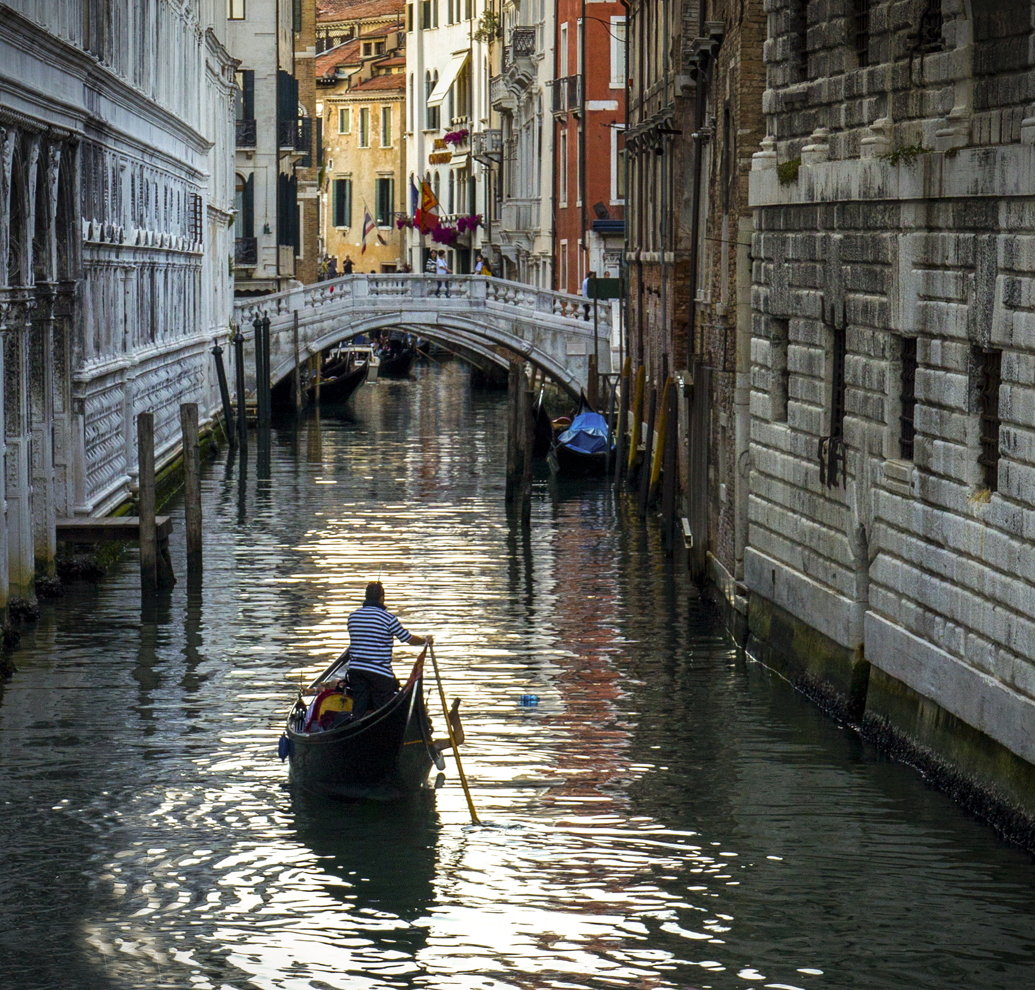 Canon EOS 550D (EOS Rebel T2i / EOS Kiss X4) sample photo. Romantic venice photography