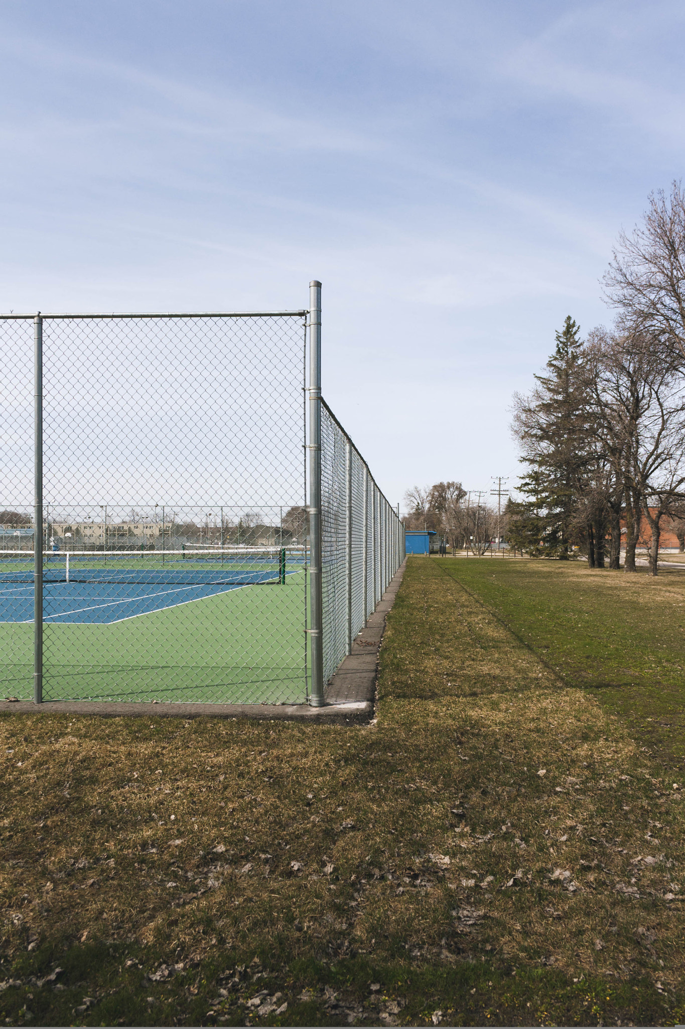Canon EF-S 18-55mm F3.5-5.6 sample photo. Courts photography