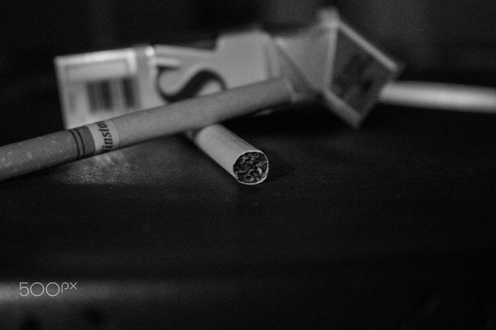 Canon EOS 550D (EOS Rebel T2i / EOS Kiss X4) sample photo. Cigarettes photography