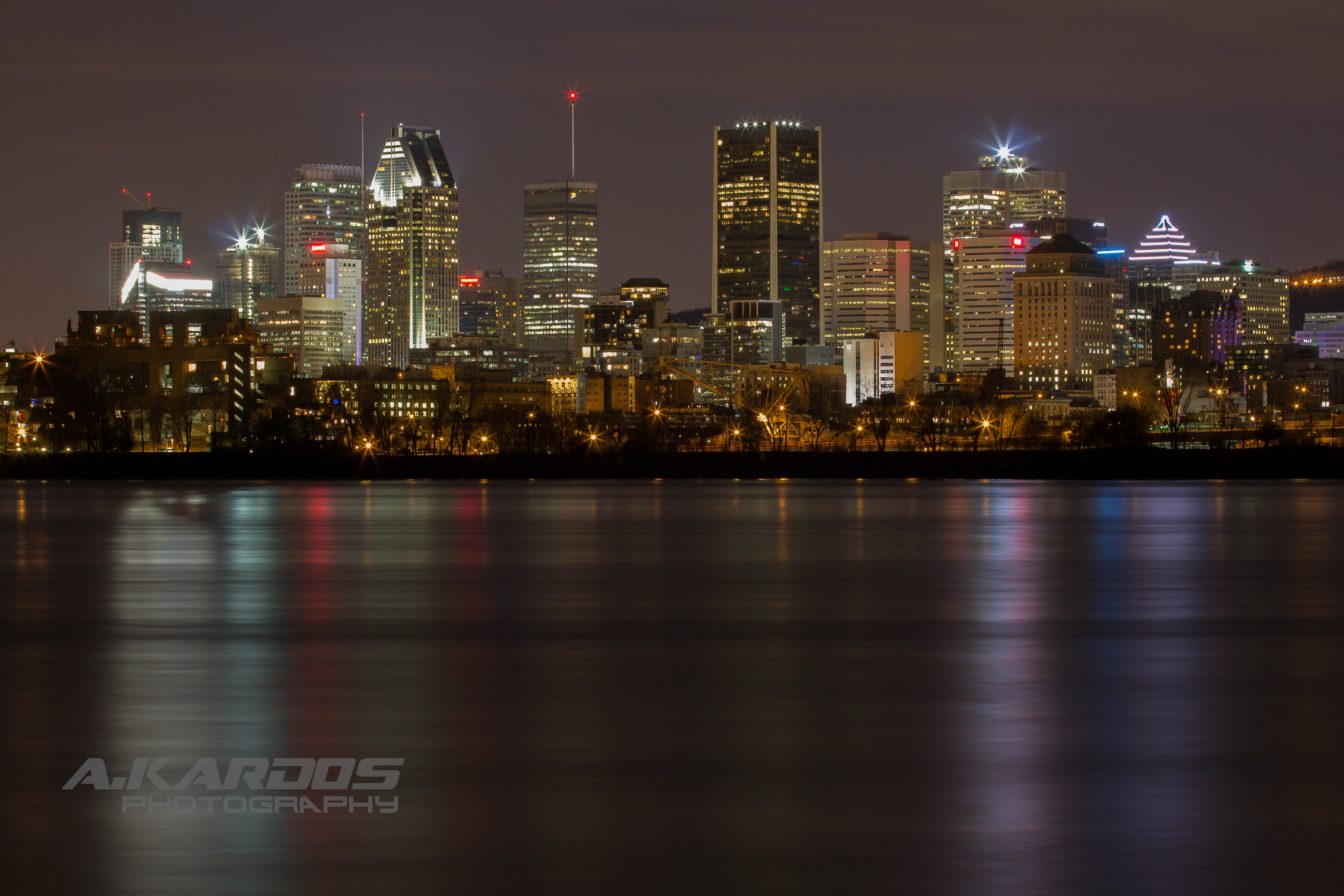 Canon EOS 700D (EOS Rebel T5i / EOS Kiss X7i) + Canon EF 70-200mm F4L USM sample photo. Downtown - montreal photography