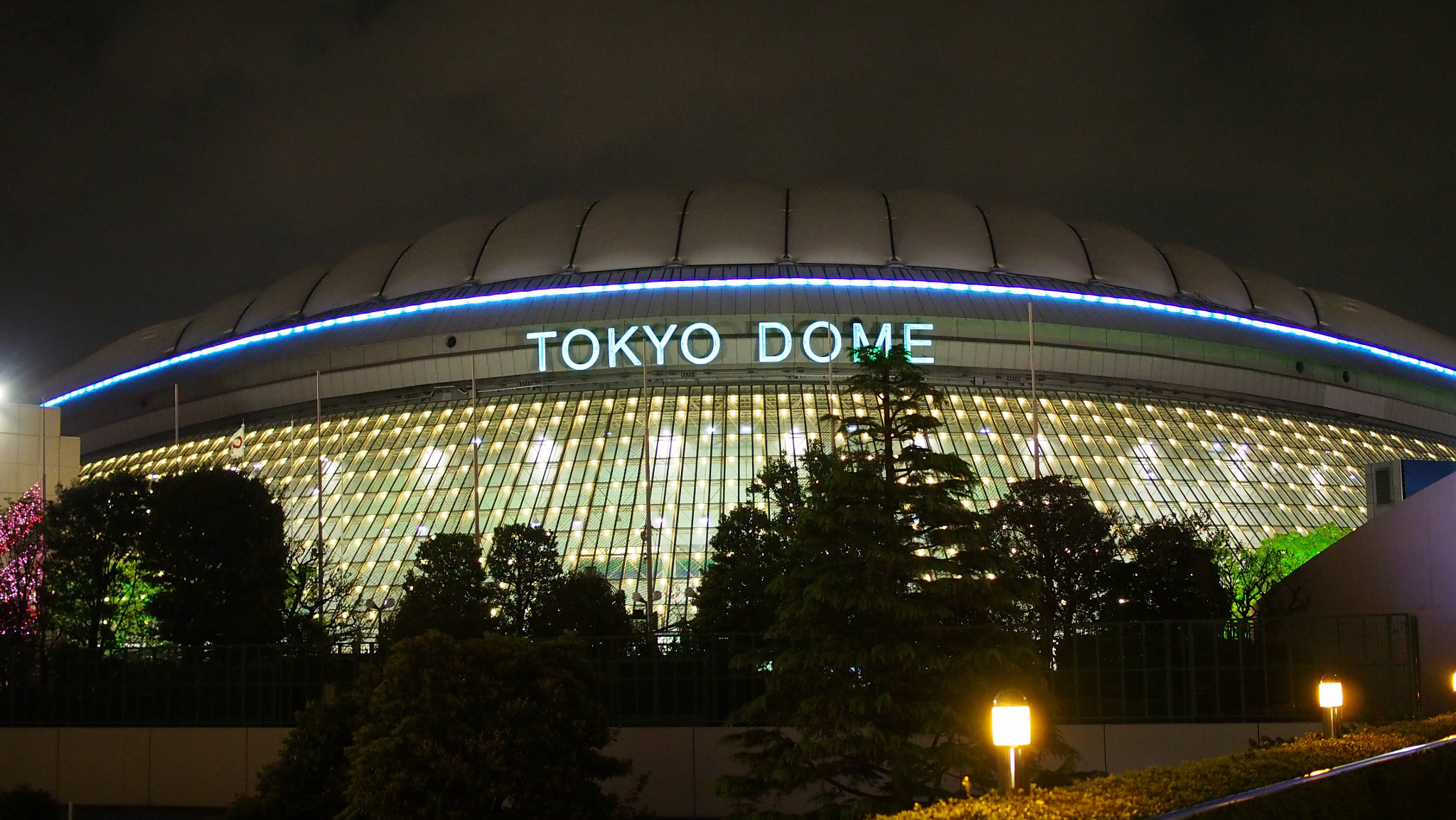 Olympus PEN E-PL6 + Olympus M.Zuiko Digital 25mm F1.8 sample photo. Tokyo dome at night photography