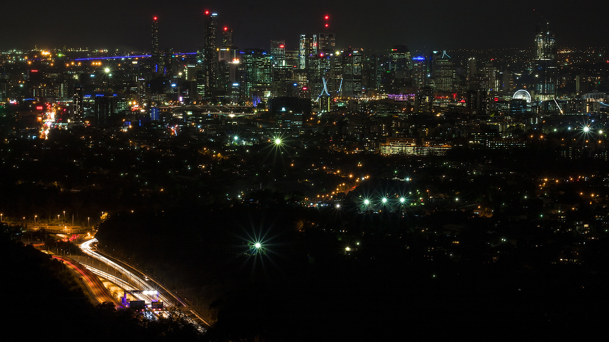 Canon EOS 40D + EF75-300mm f/4-5.6 sample photo. Brisbane city lights 1 photography