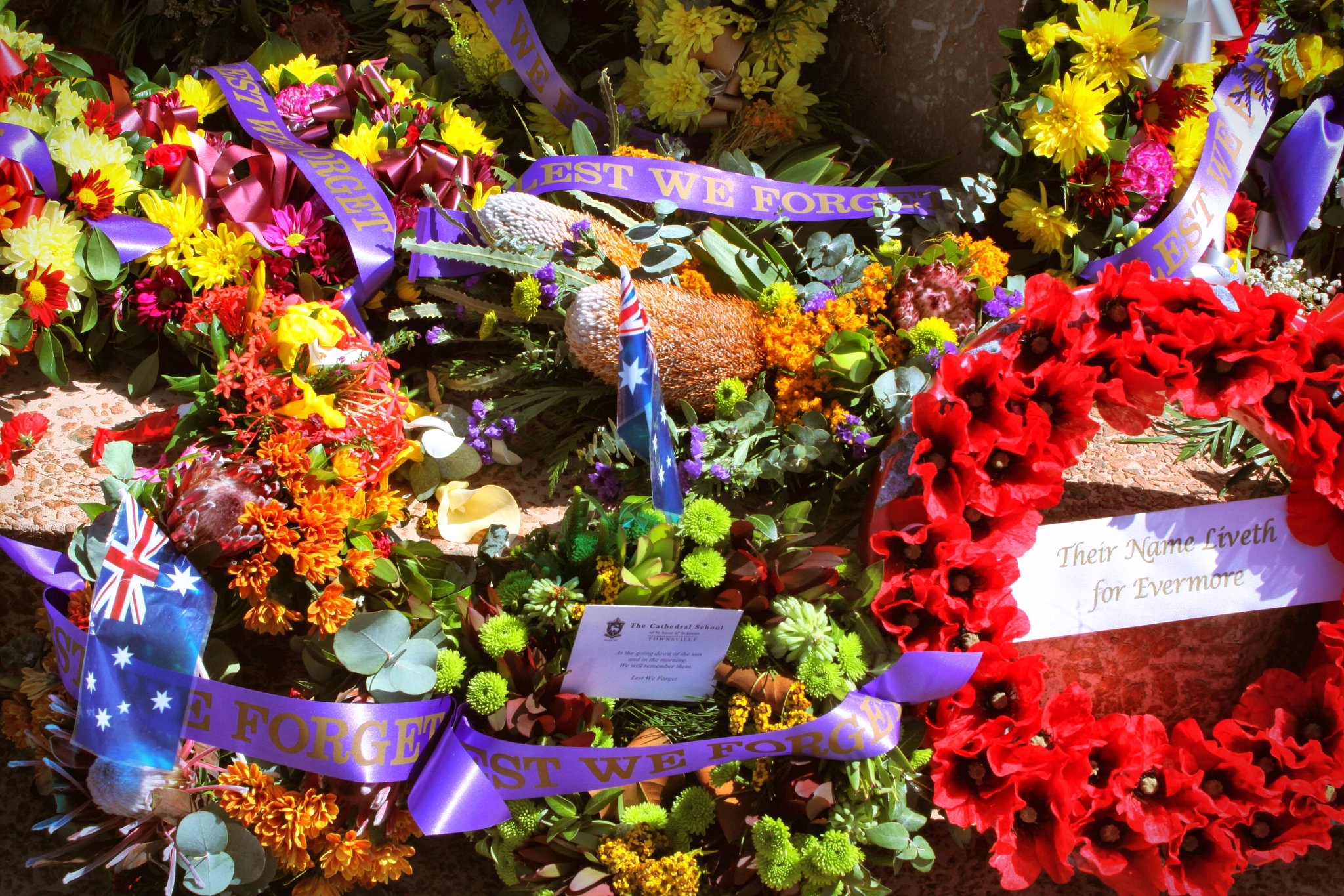 Canon EF-S 18-55mm F3.5-5.6 IS sample photo. Lest we forget - anzac day photography