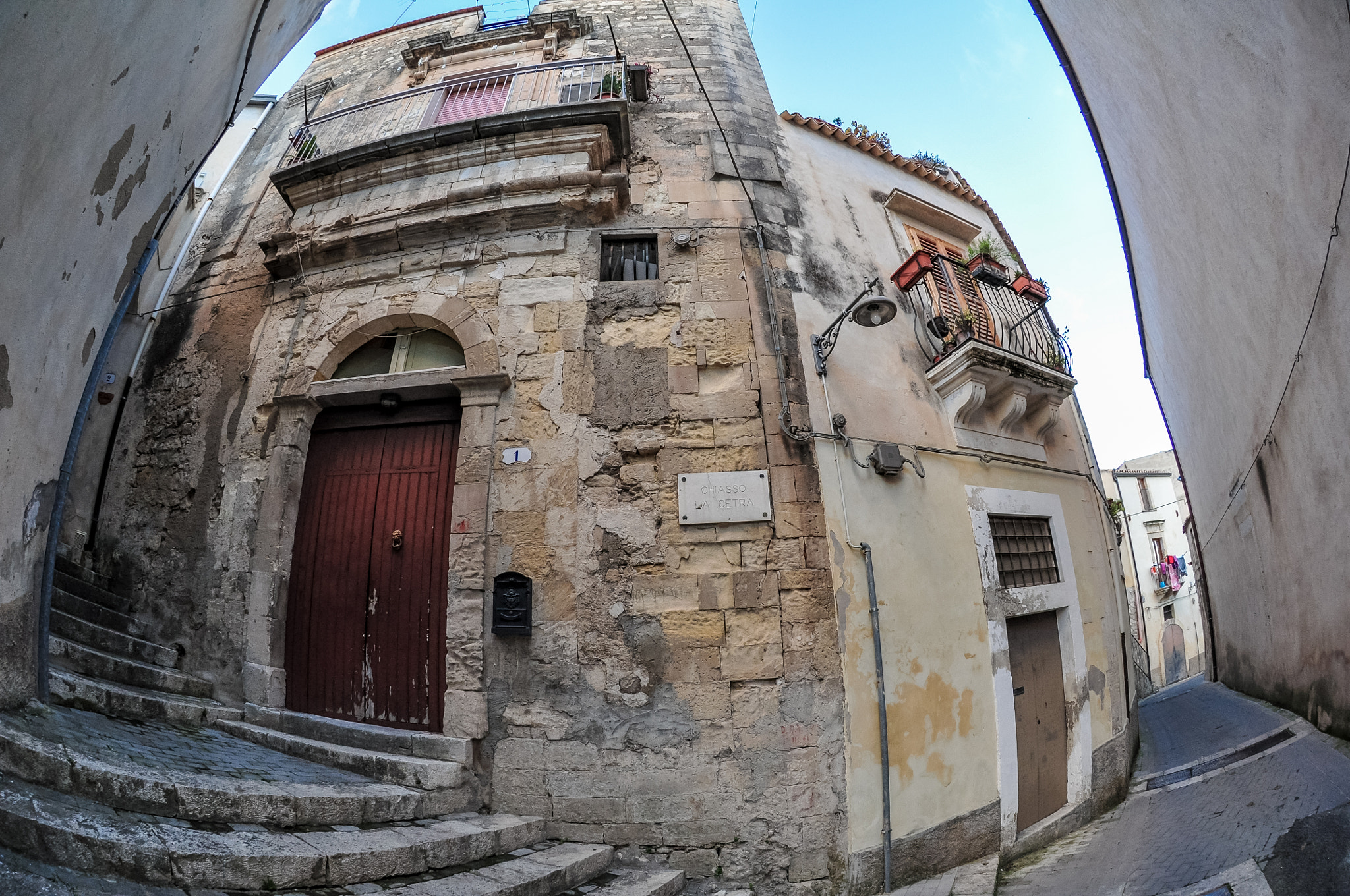 Nikon AF DX Fisheye-Nikkor 10.5mm F2.8G ED sample photo. Chiasso la cetra photography