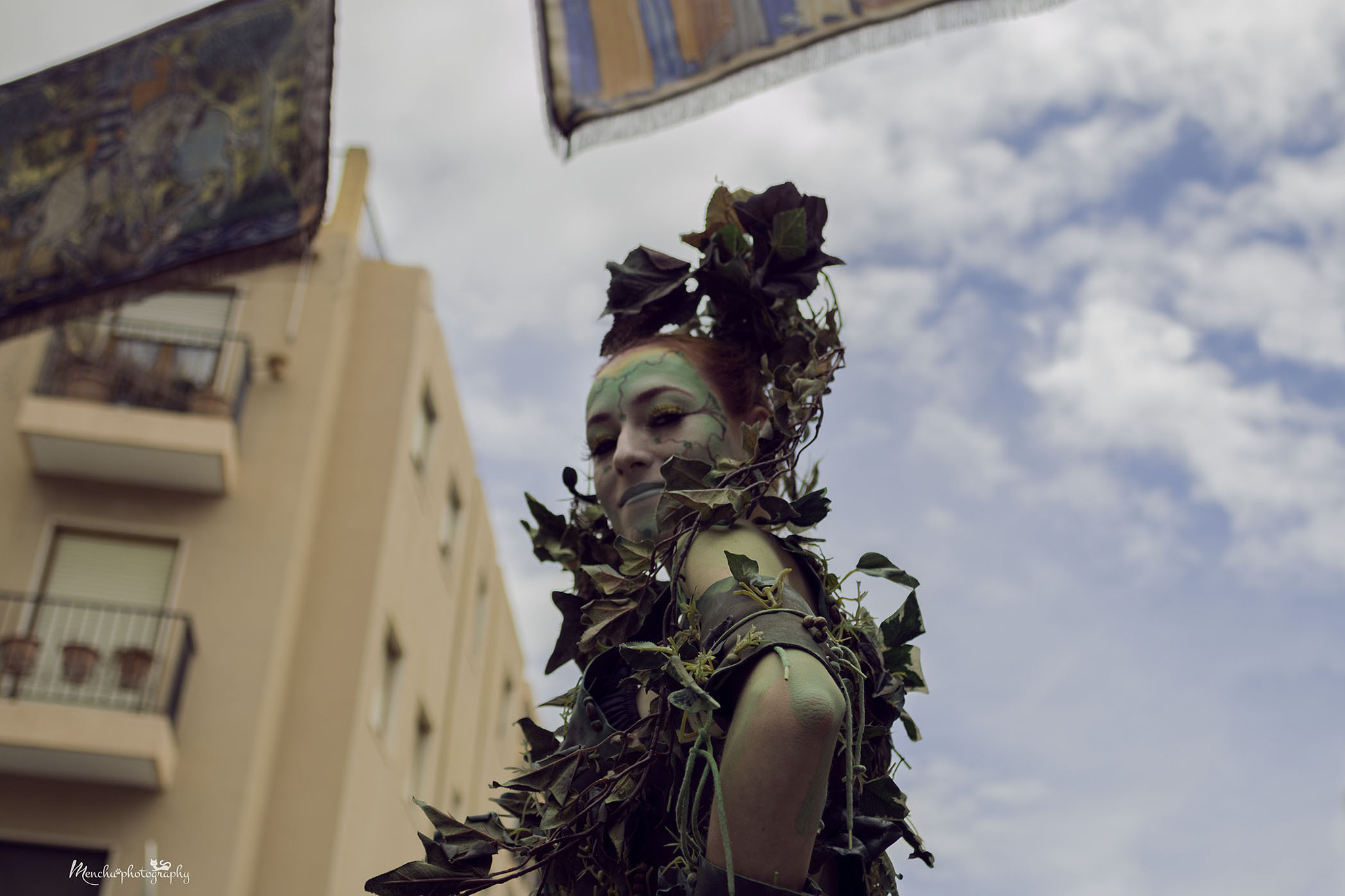 EF28-70mm f/2.8L USM sample photo. Lady tree photography