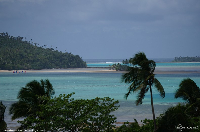 Sony FE 24-240mm F3.5-6.3 OSS sample photo. Character of an island photography