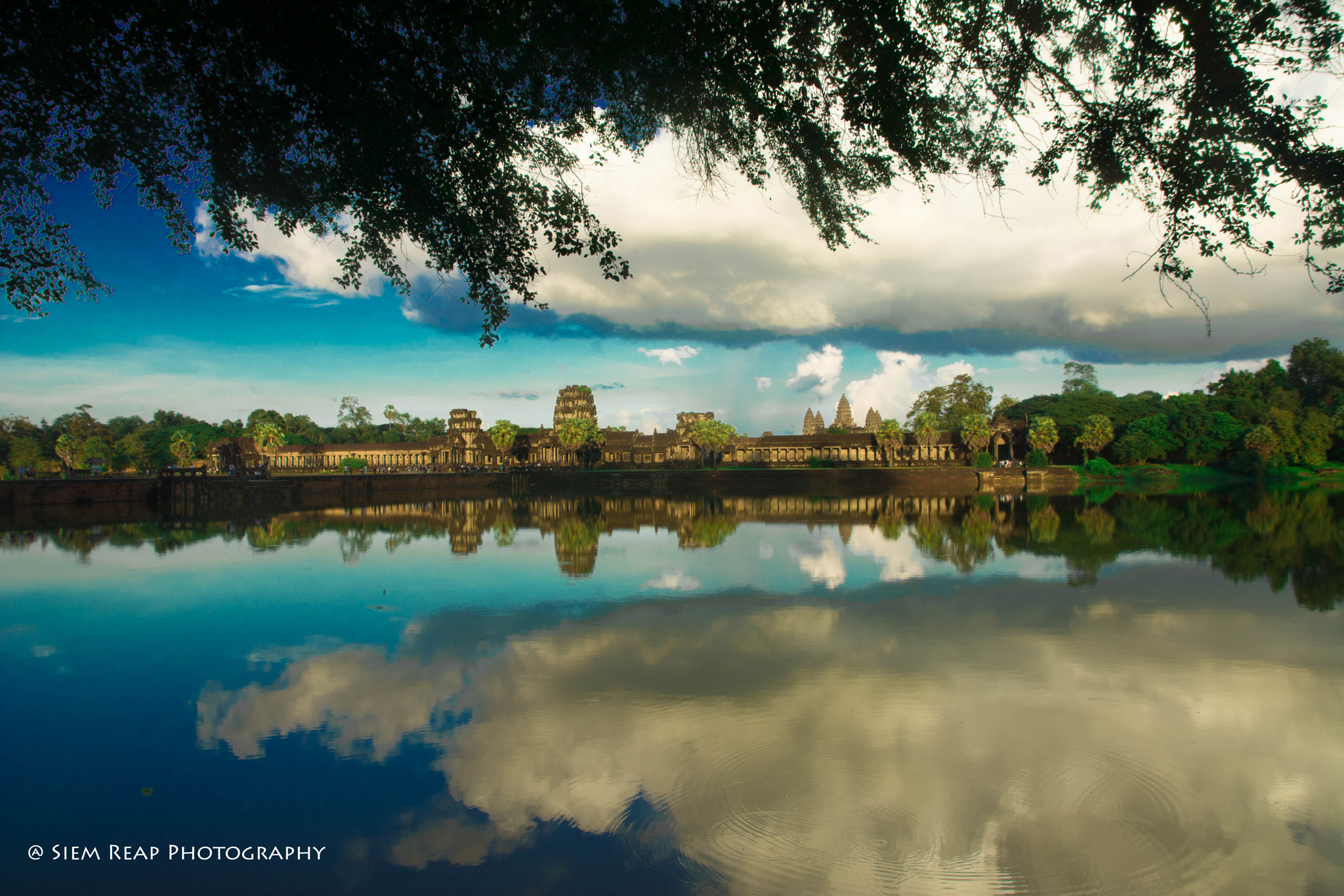 Sigma 17-70mm F2.8-4 DC Macro OS HSM | C sample photo. Angkor wat temple photography
