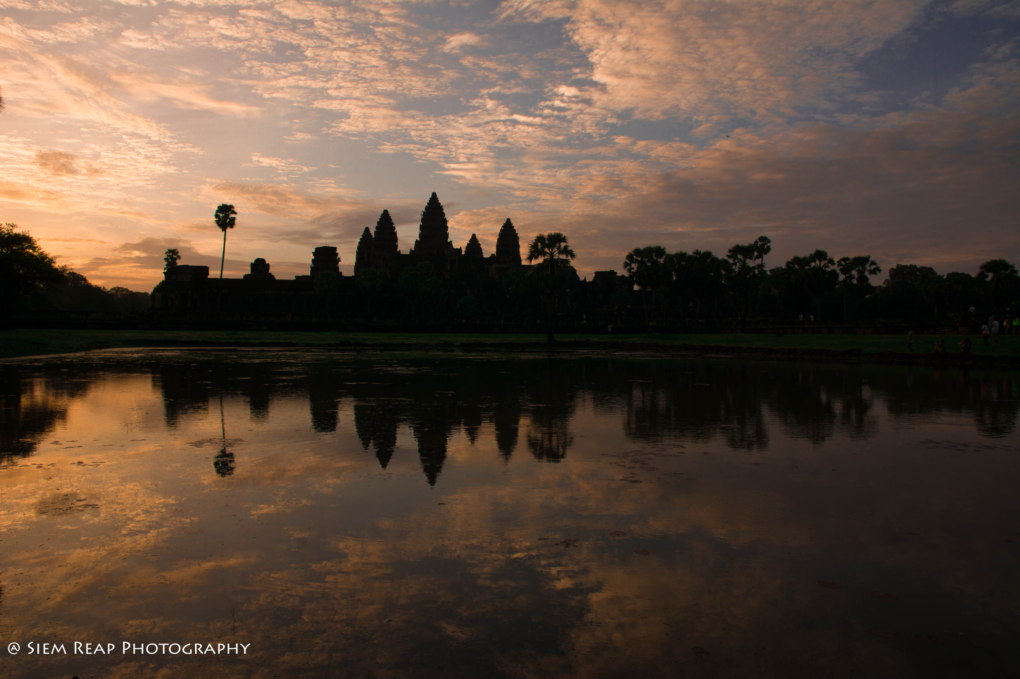 Sigma 17-70mm F2.8-4 DC Macro OS HSM | C sample photo. Angkor wat temple & sunrise photography