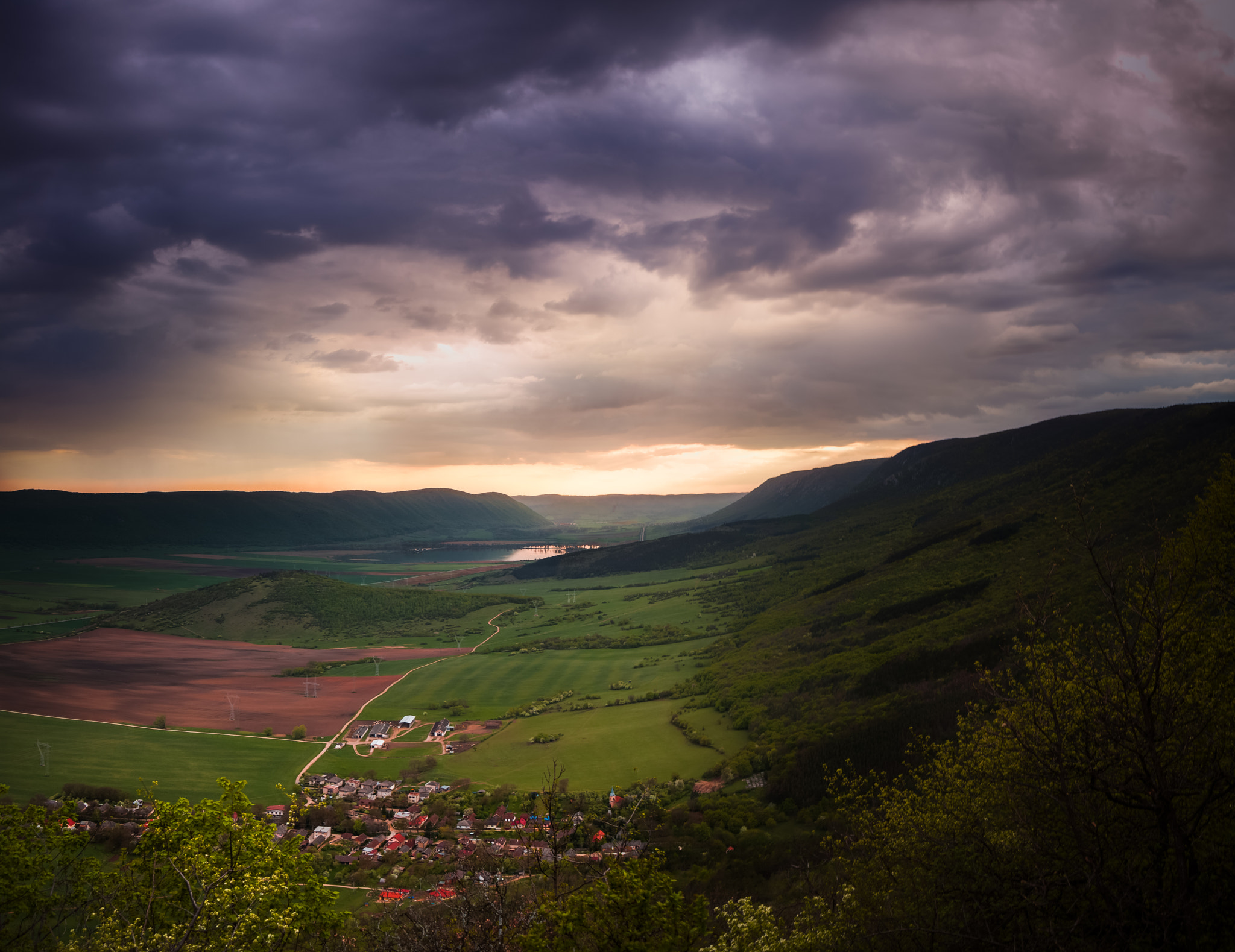 Nikon D600 sample photo. Overcasty afternoon above zadiel photography