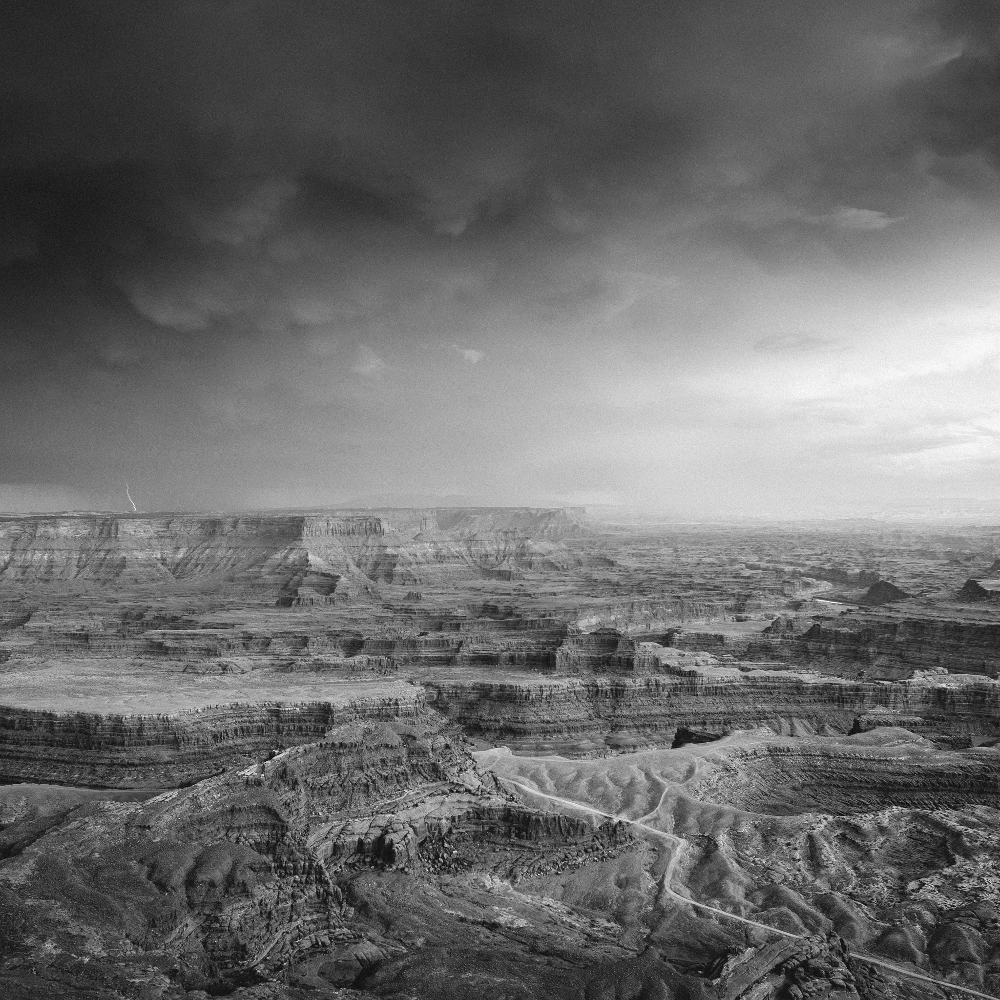 Nikon D800 + Nikon AF Nikkor 24mm F2.8D sample photo. The storm photography