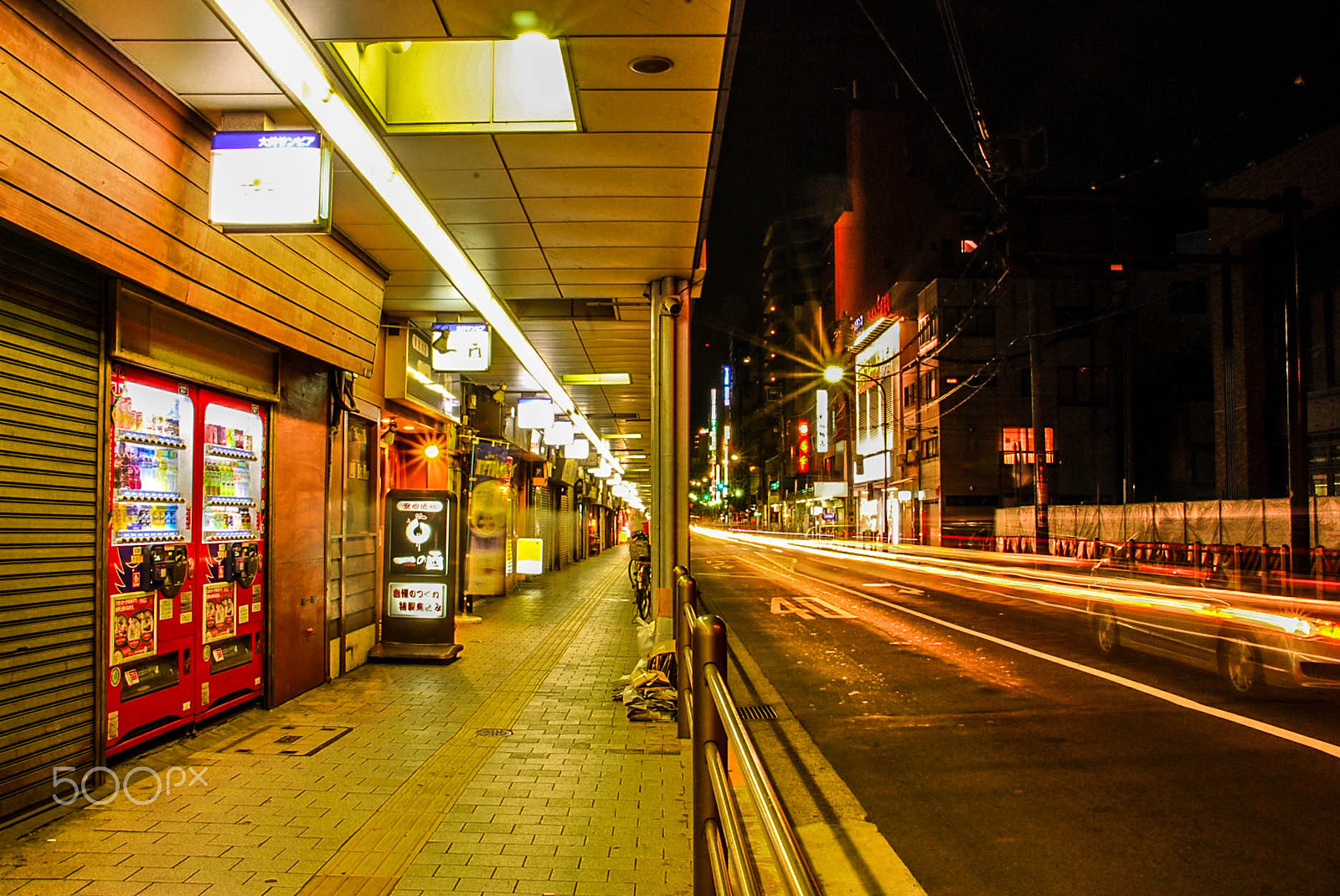Nikon D80 + Sigma 18-200mm F3.5-6.3 DC sample photo. Tokyo photography
