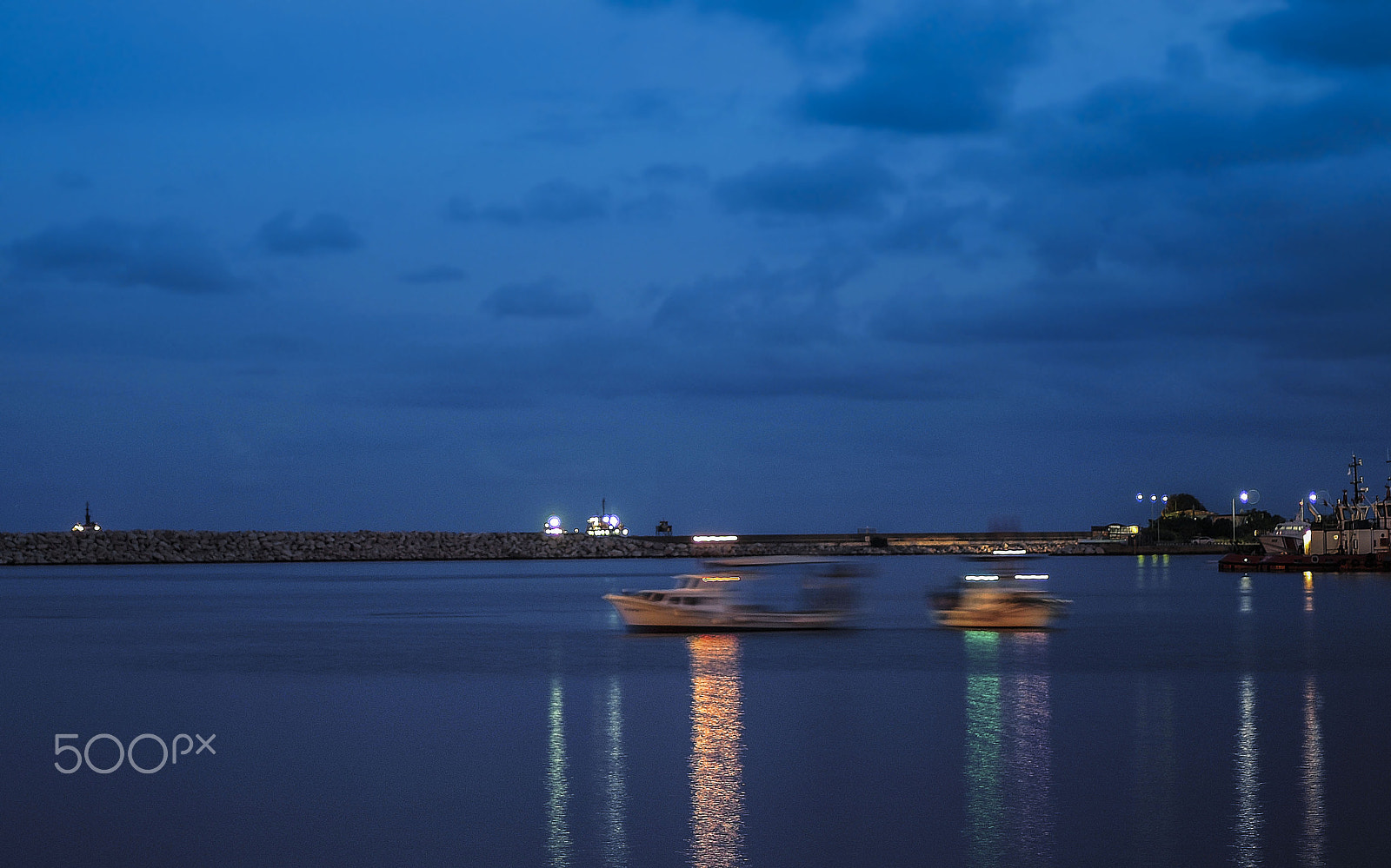 Nikon D300S sample photo. Mavi saat photography