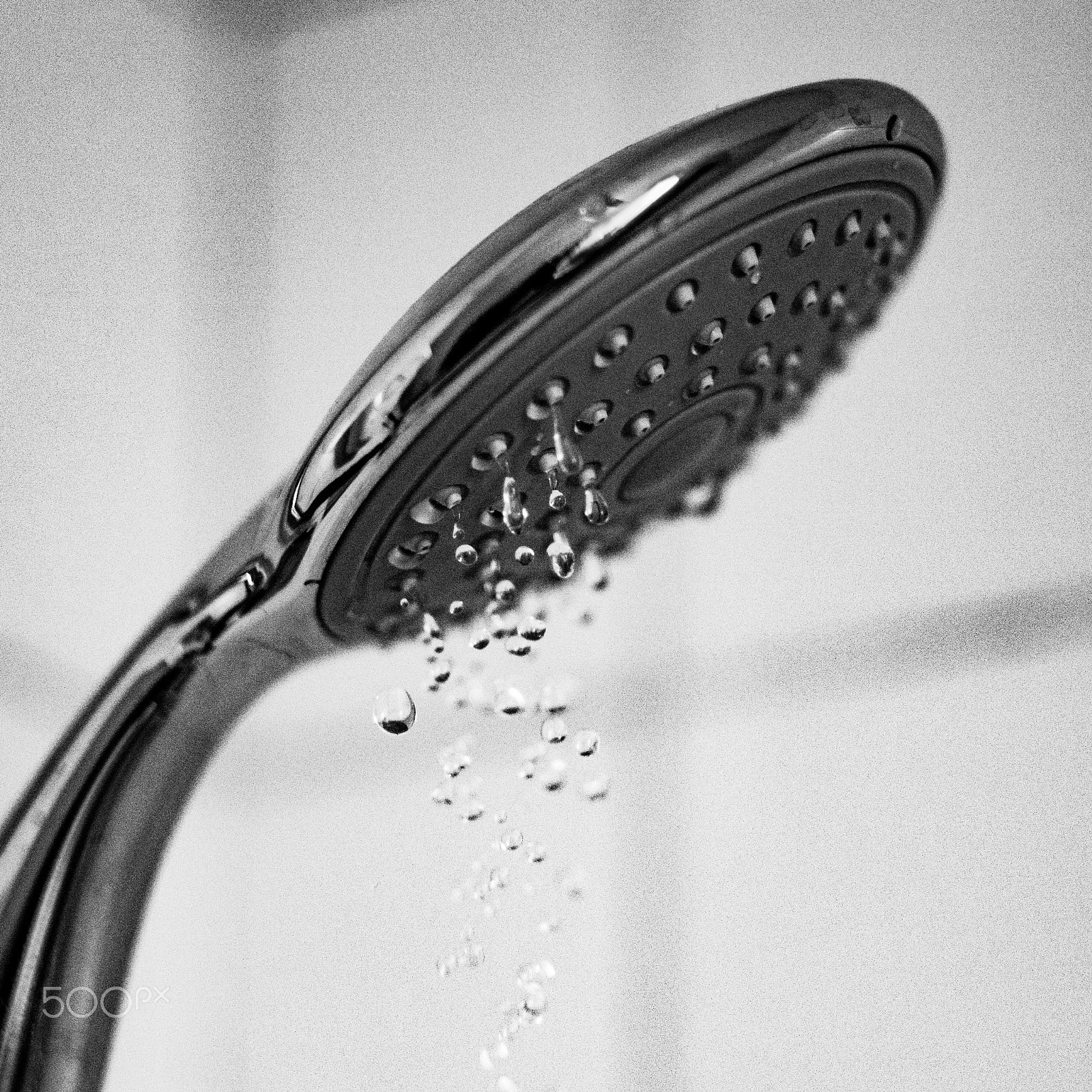 Pentax smc FA 77mm 1.8 Limited sample photo. Shower drops photography
