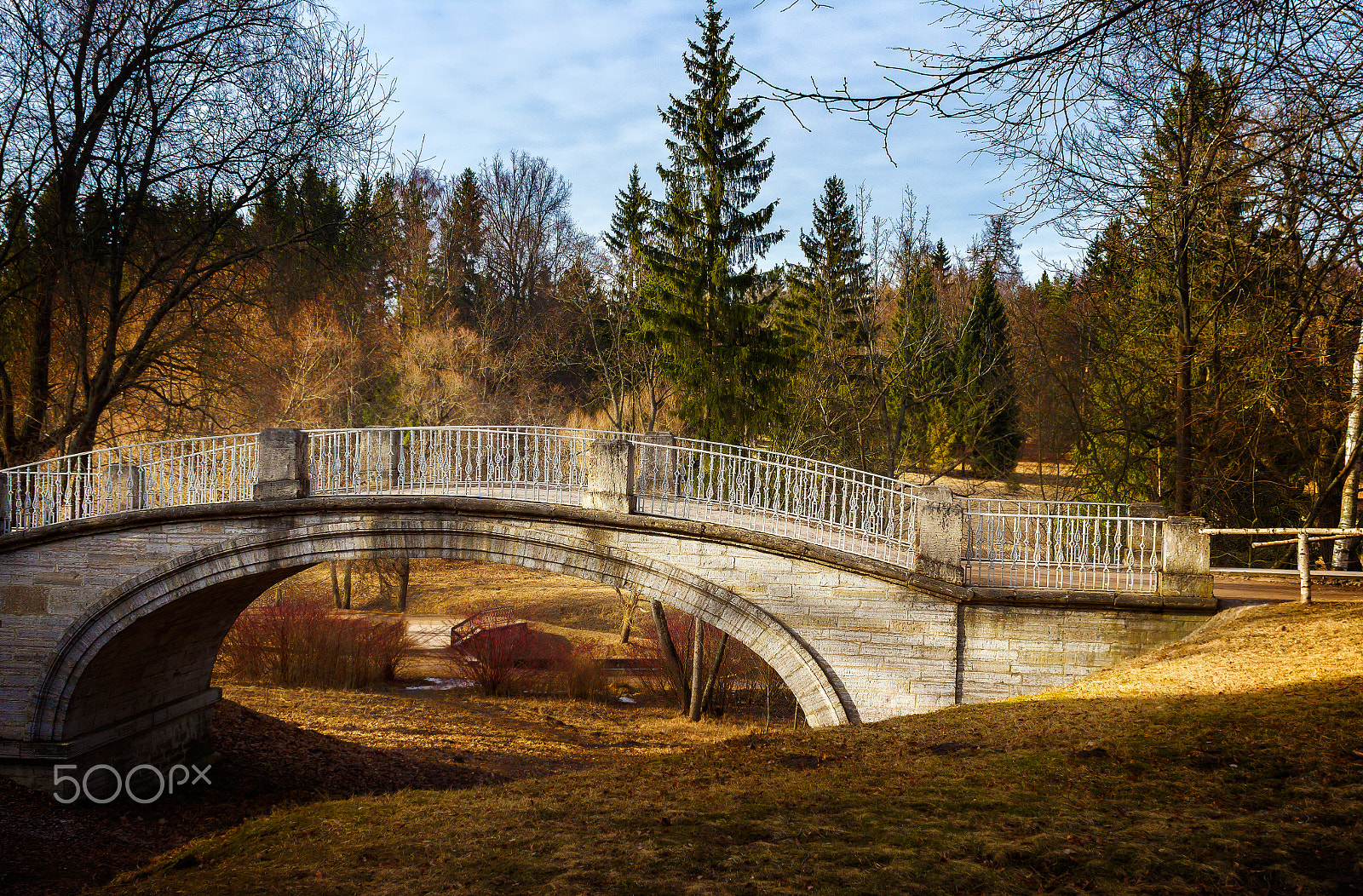 Canon EOS 600D (Rebel EOS T3i / EOS Kiss X5) + Canon EF 28mm F1.8 USM sample photo. March landscape photography