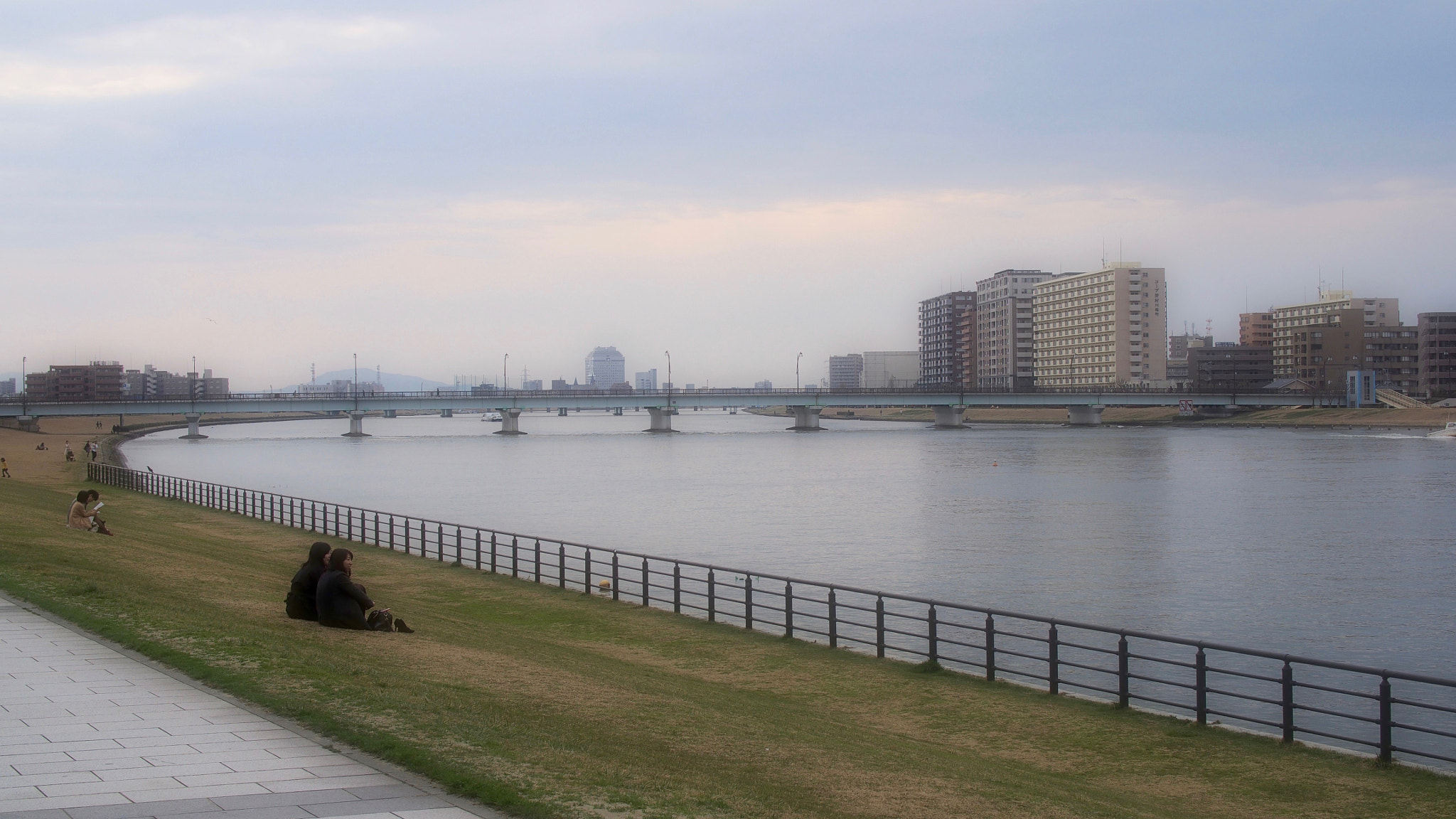 Olympus PEN E-PL6 + Olympus M.Zuiko Digital 25mm F1.8 sample photo. Shinano riverside photography