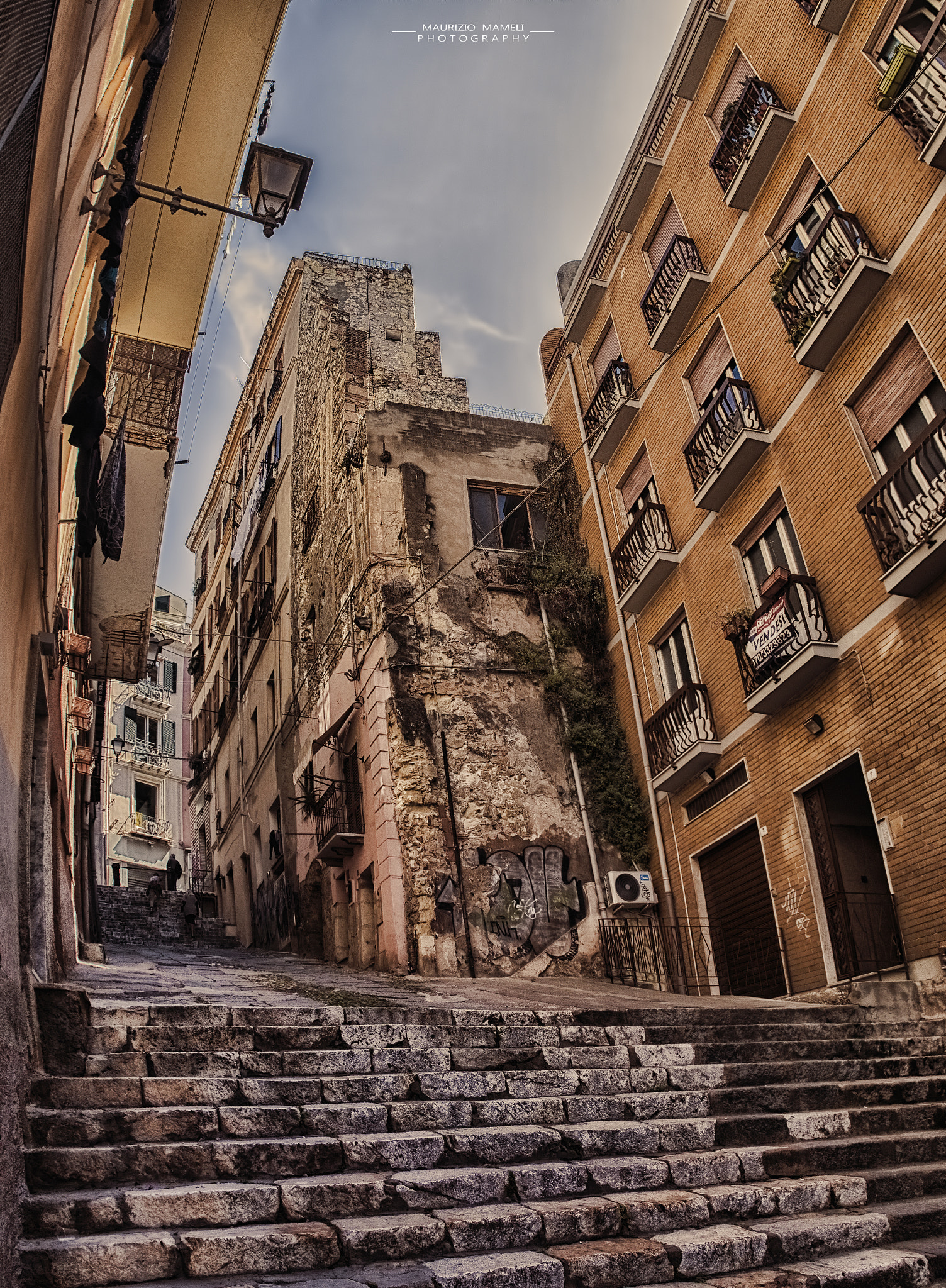 Tamron AF 18-200mm F3.5-6.3 XR Di II LD Aspherical (IF) Macro sample photo. Through the streets of cagliari. photography