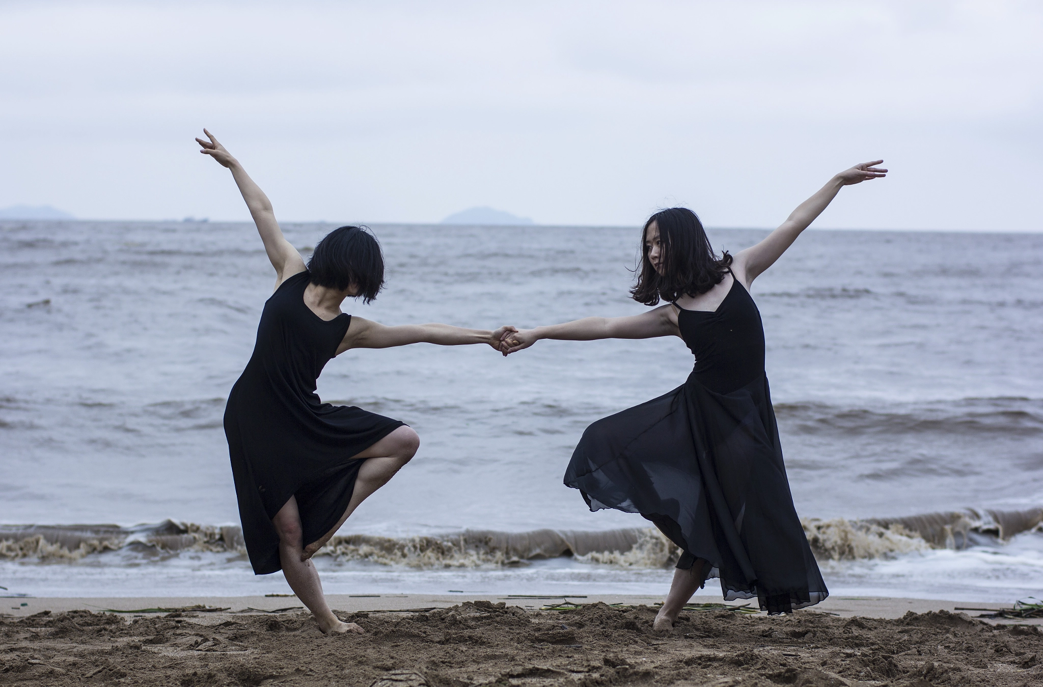 Canon EOS 60D + ZEISS Planar T* 50mm F1.4 sample photo. Dance by sea4 photography