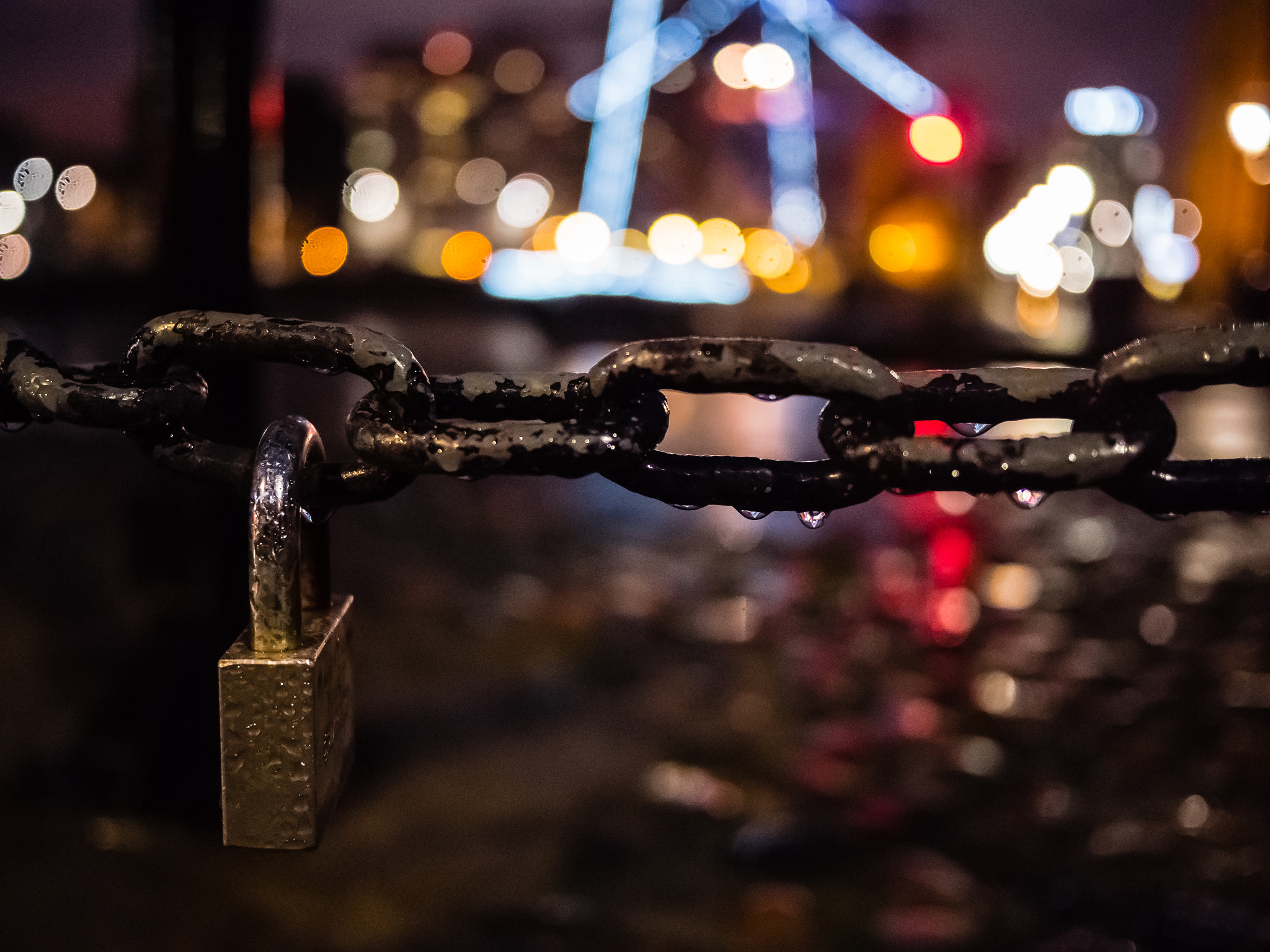 Panasonic Lumix DMC-GX8 + LUMIX G 20/F1.7 II sample photo. Lock  on  the dock photography