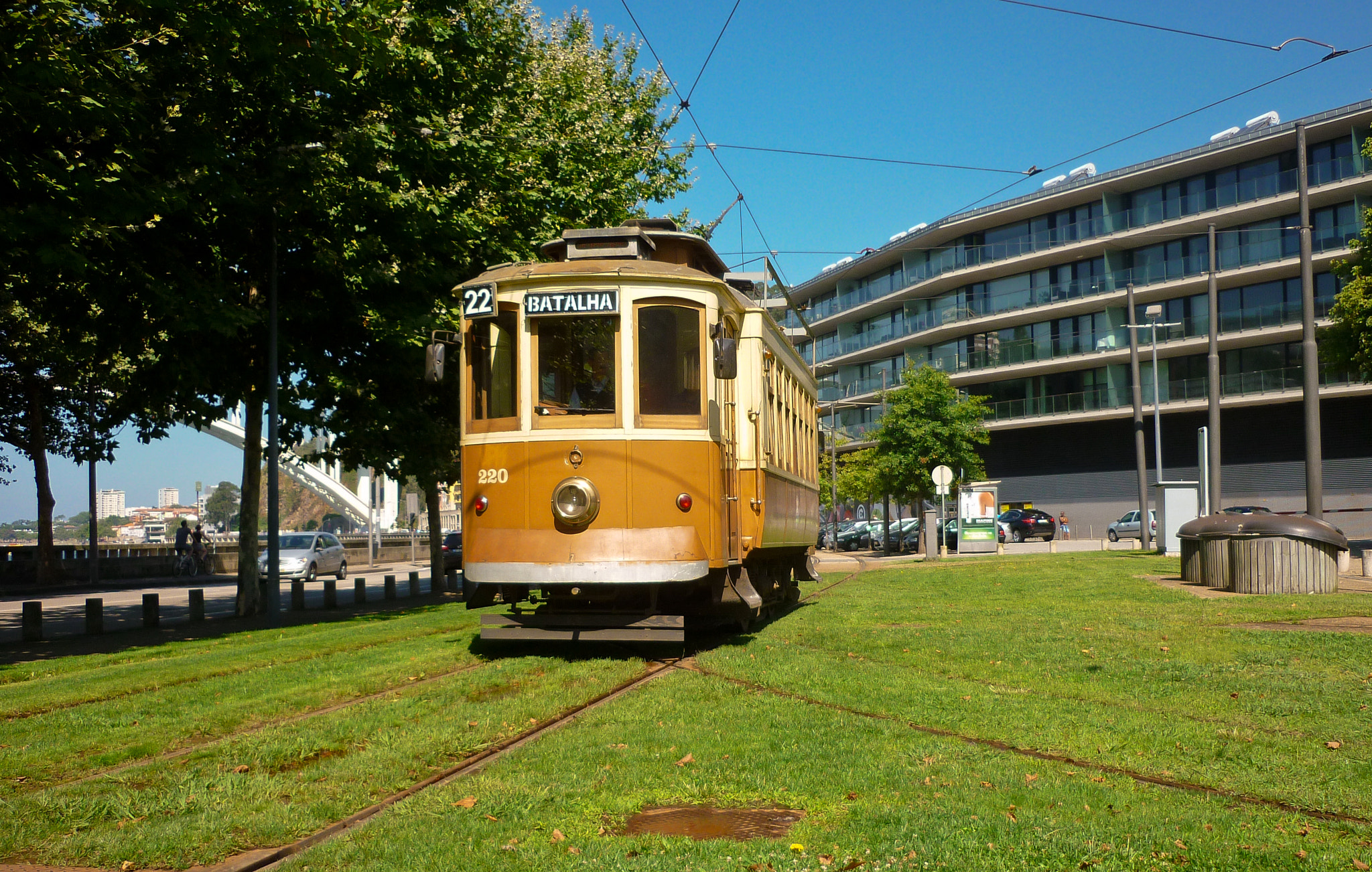 Panasonic DMC-FS62 sample photo. Porto tramcar photography