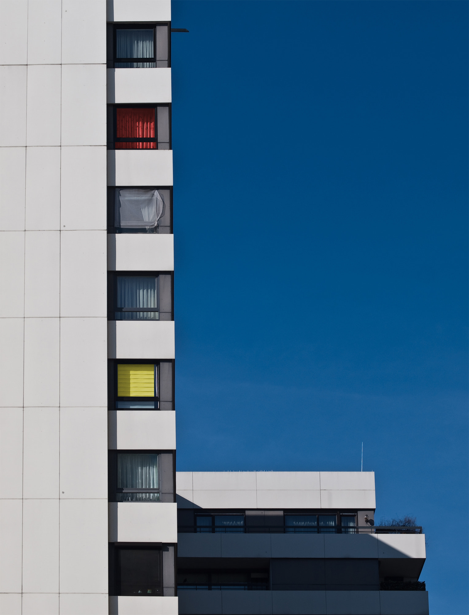 Olympus E-620 (EVOLT E-620) sample photo. Blue sky and colorfull windows photography