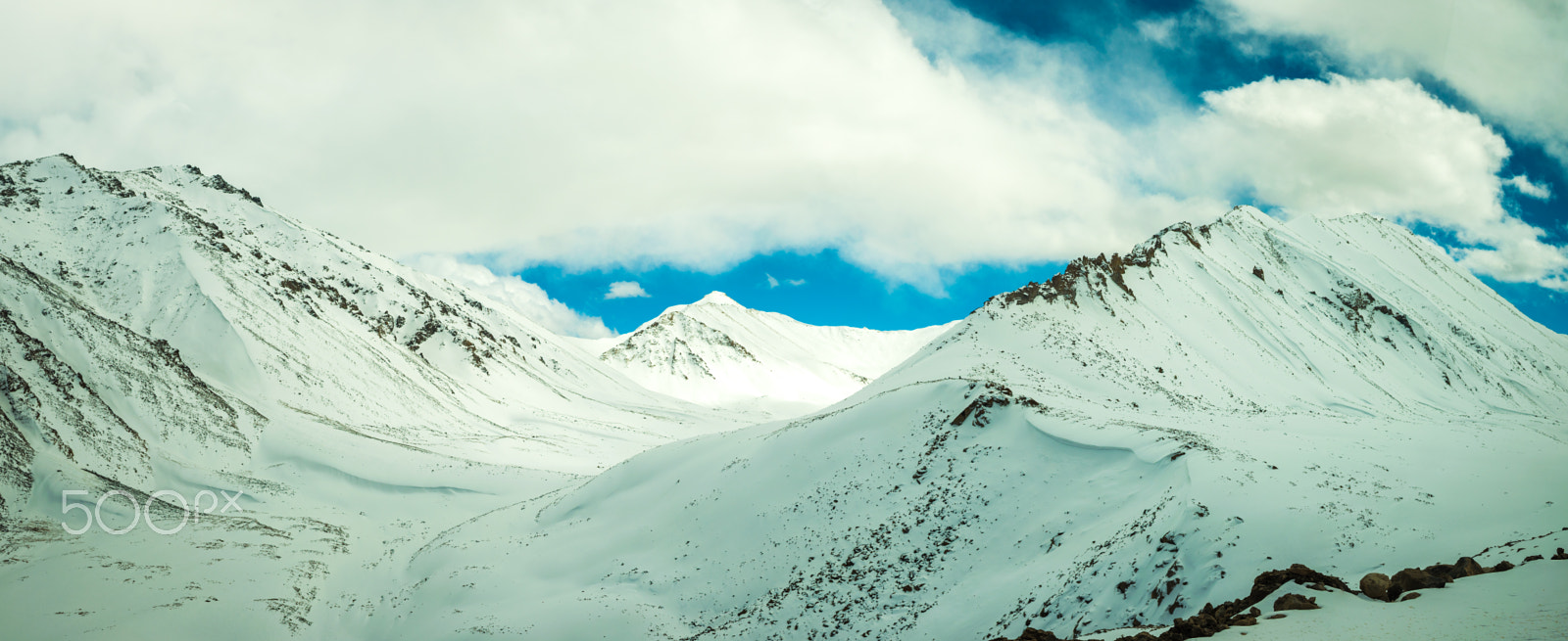 ZEISS Distagon T* 35mm F2 sample photo. Snow way to heaven (leh, india) photography