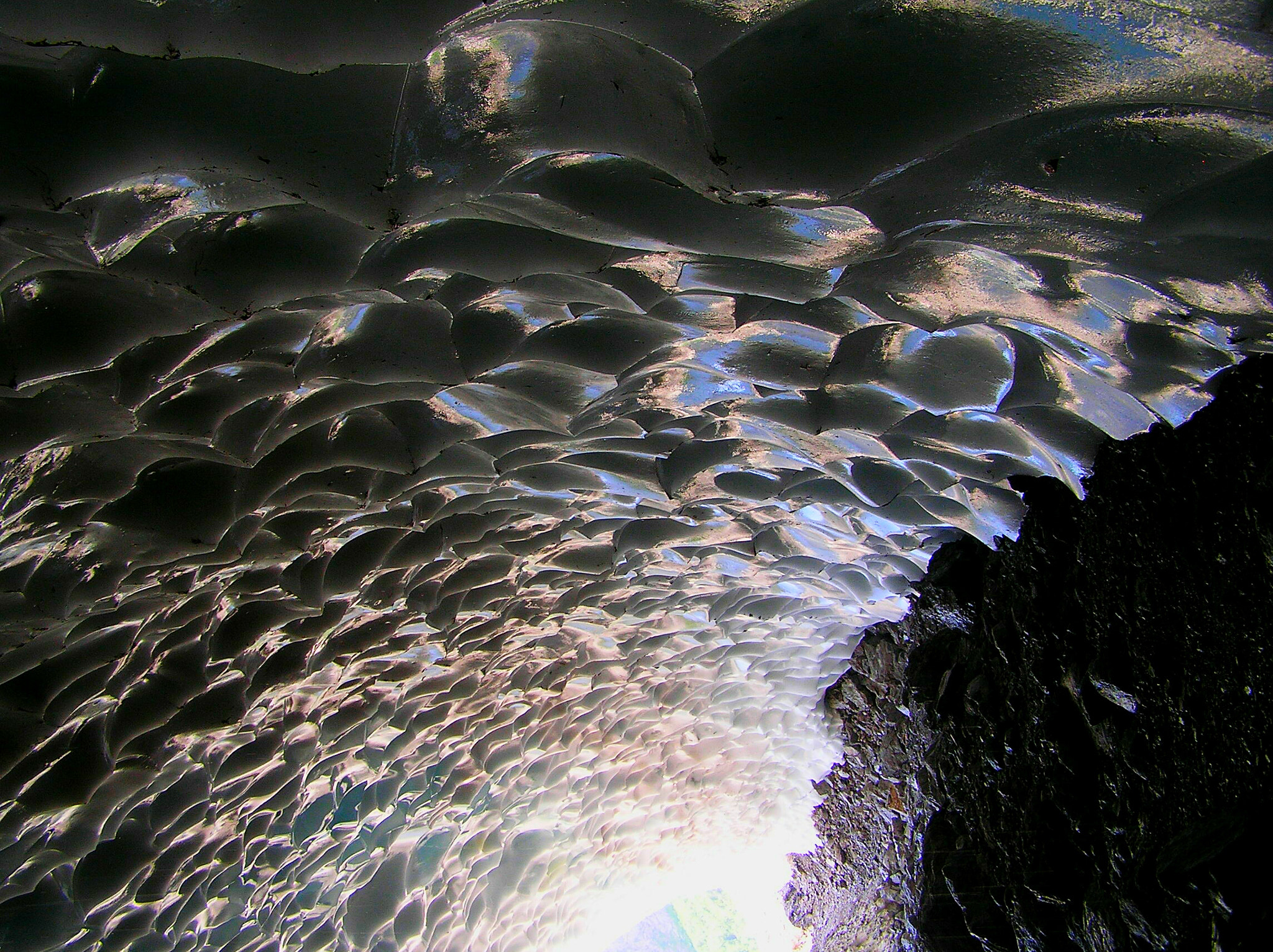 Olympus C765UZ sample photo. Chills photography