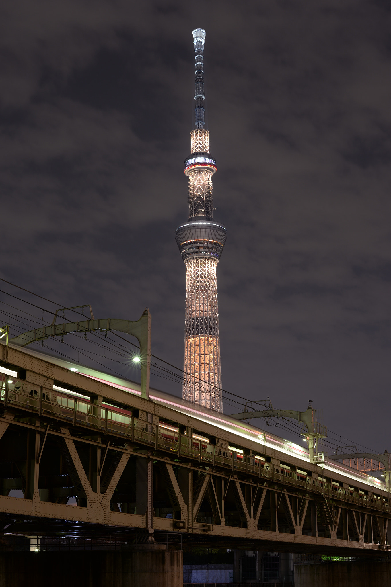 Nikon Df + Nikon AF-S Nikkor 58mm F1.4G sample photo. Tokyo sky tree photography