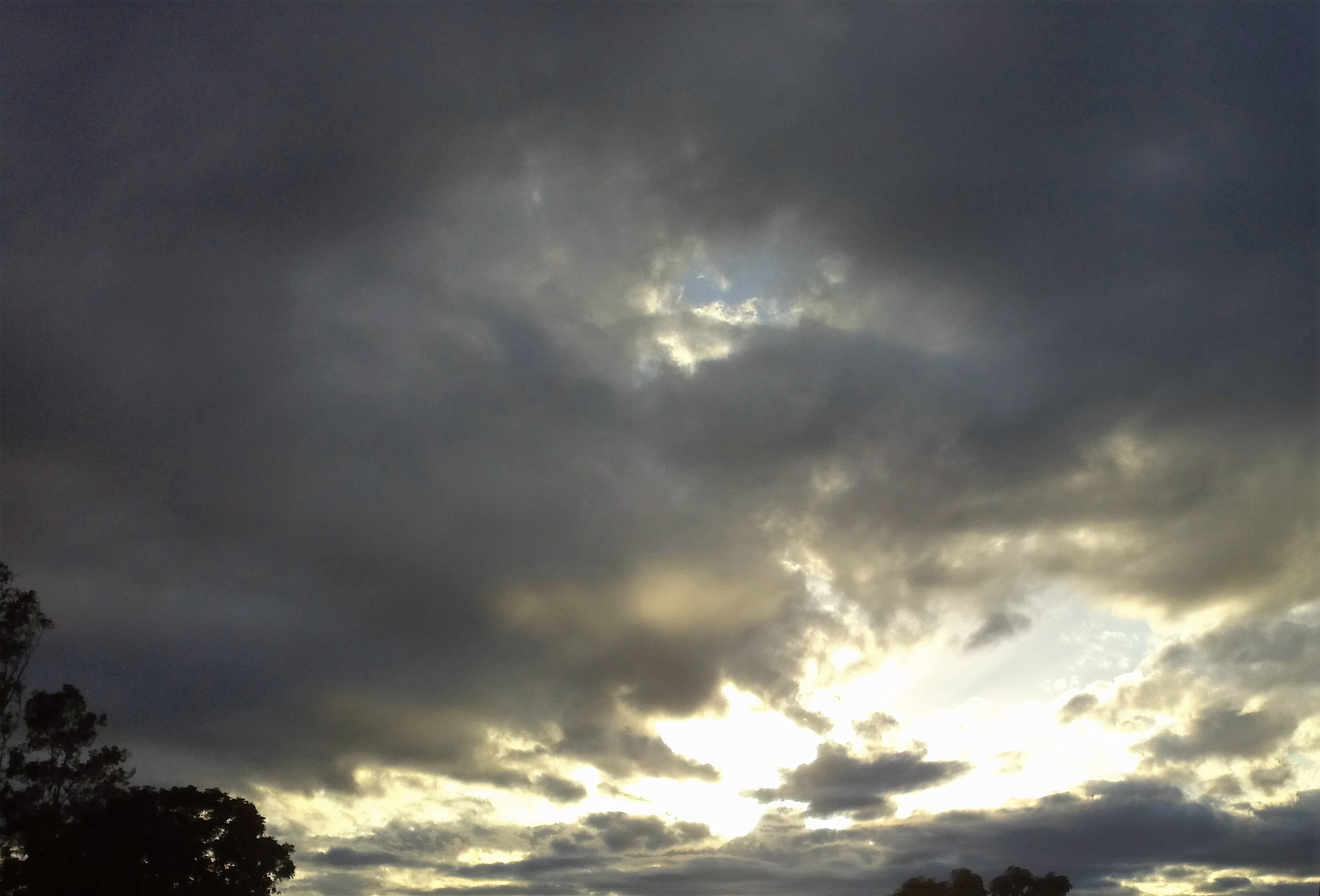 LG Optimus 2X sample photo. Cloudy b photography