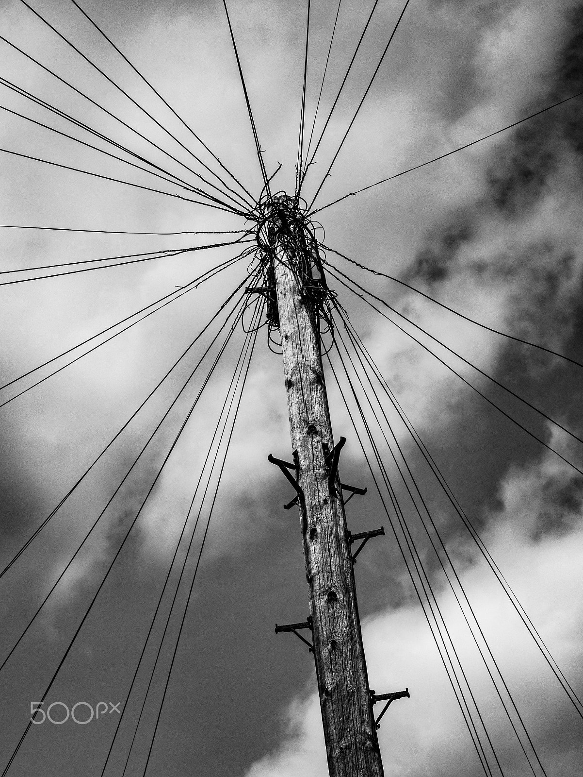 Panasonic Lumix DMC-G7 sample photo. Old telephone post in penge photography