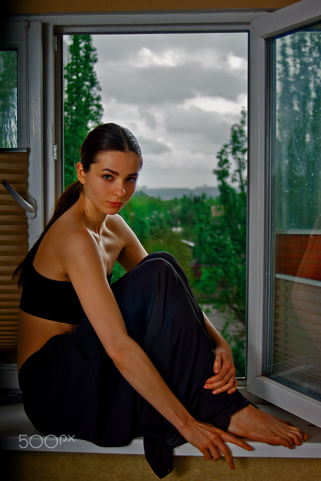 Canon EF 28-70mm f/3.5-4.5 sample photo. Near the opened window photography
