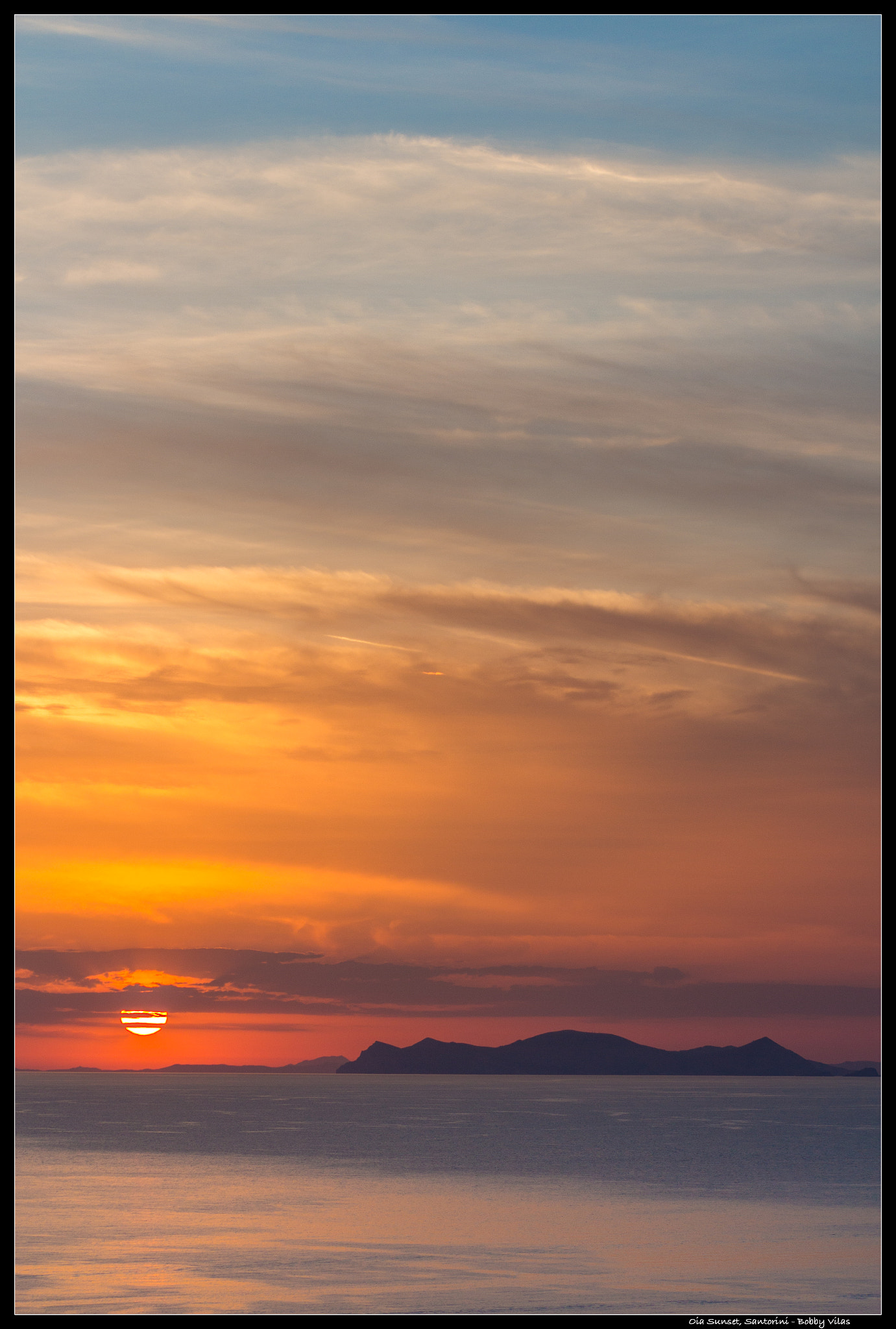 Canon EOS M + Canon EF 85mm F1.8 USM sample photo. Oia sunset santorini, greece photography