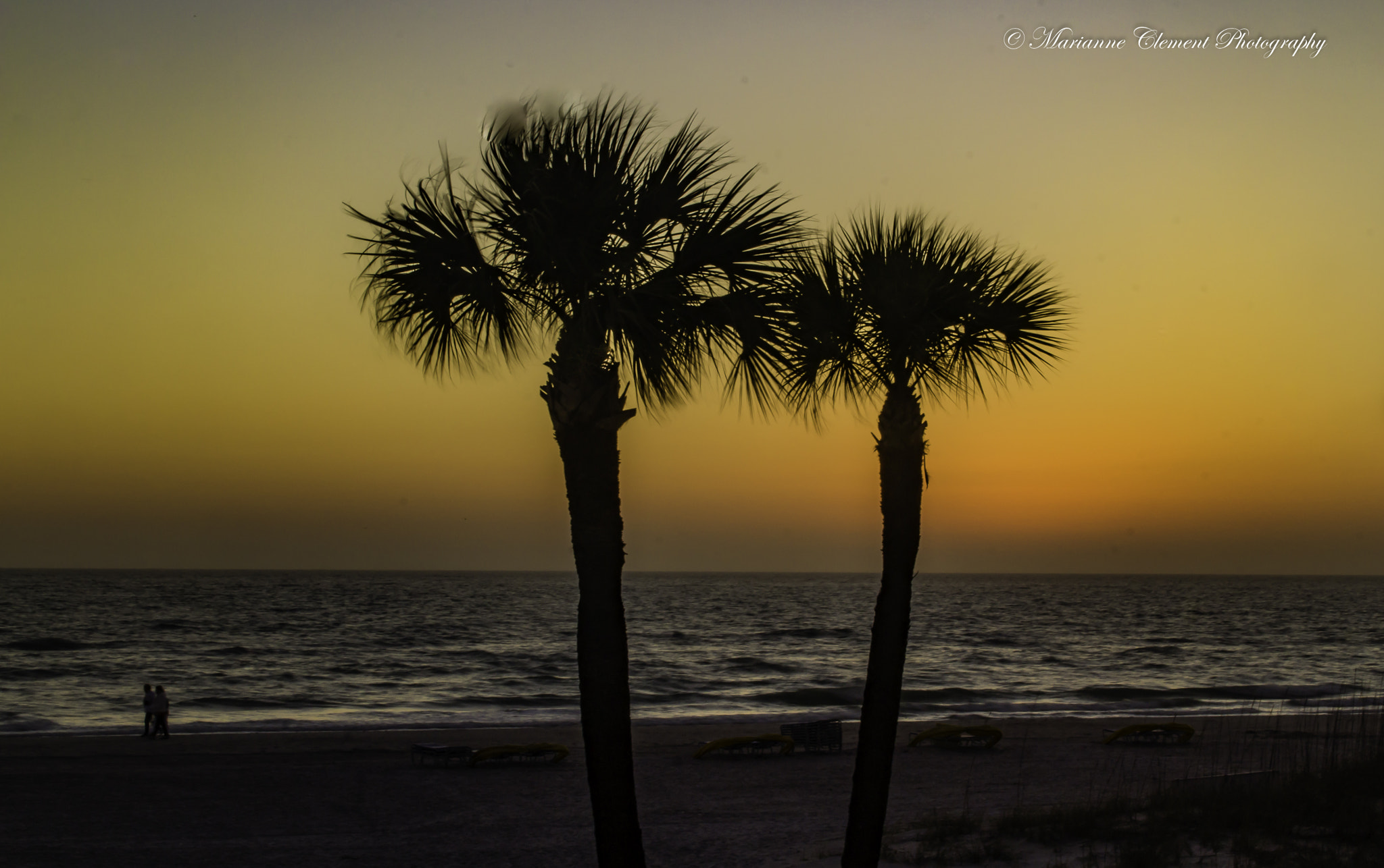 Canon EOS 1200D (EOS Rebel T5 / EOS Kiss X70 / EOS Hi) sample photo. A romantic walk along the beach at sunset photography