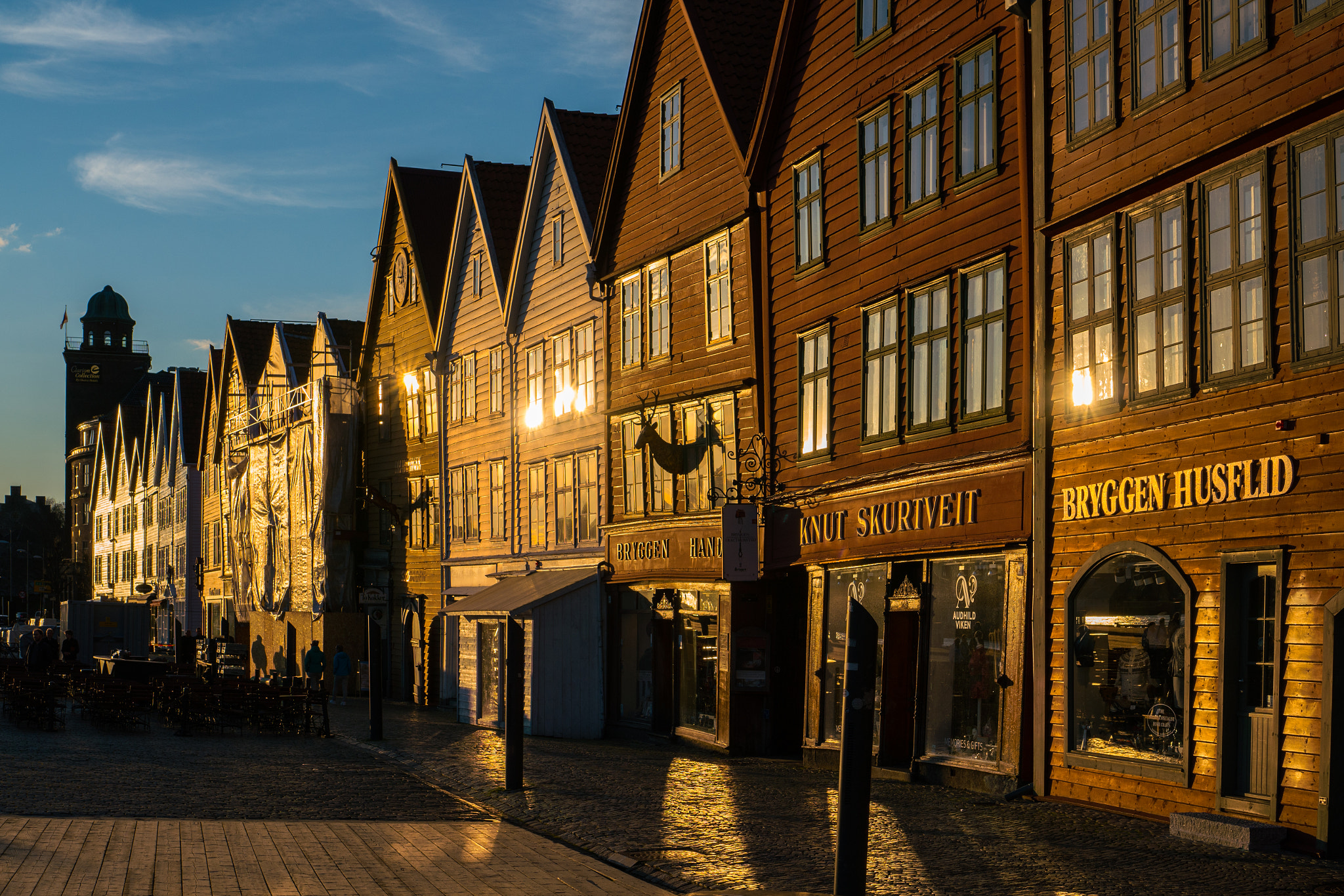 Sony a7R II + Sony E 35mm F1.8 OSS sample photo. Bryggen, bergen photography