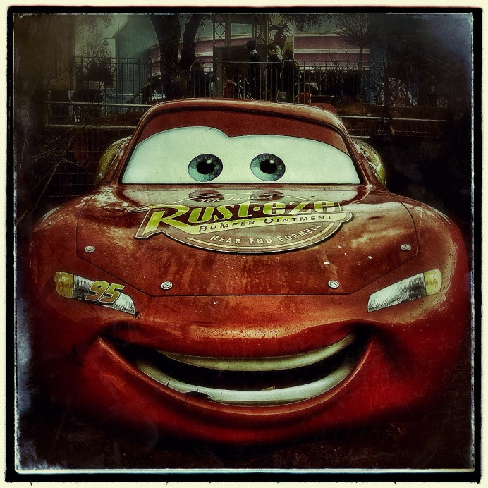 Pentax OPTIO E30 sample photo. Flash mcqueen photography