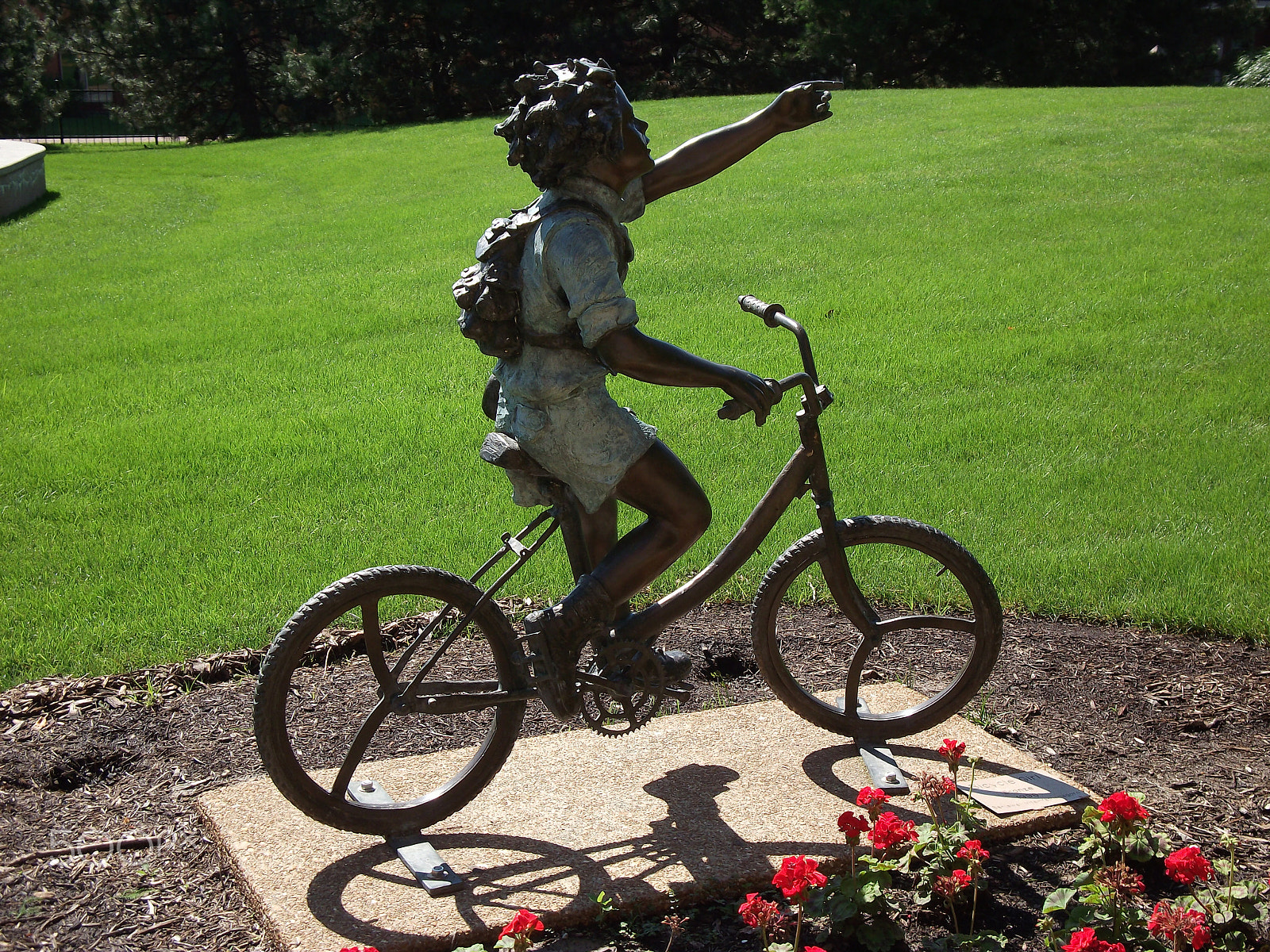 Fujifilm FinePix JX200 sample photo. Biking boy photography