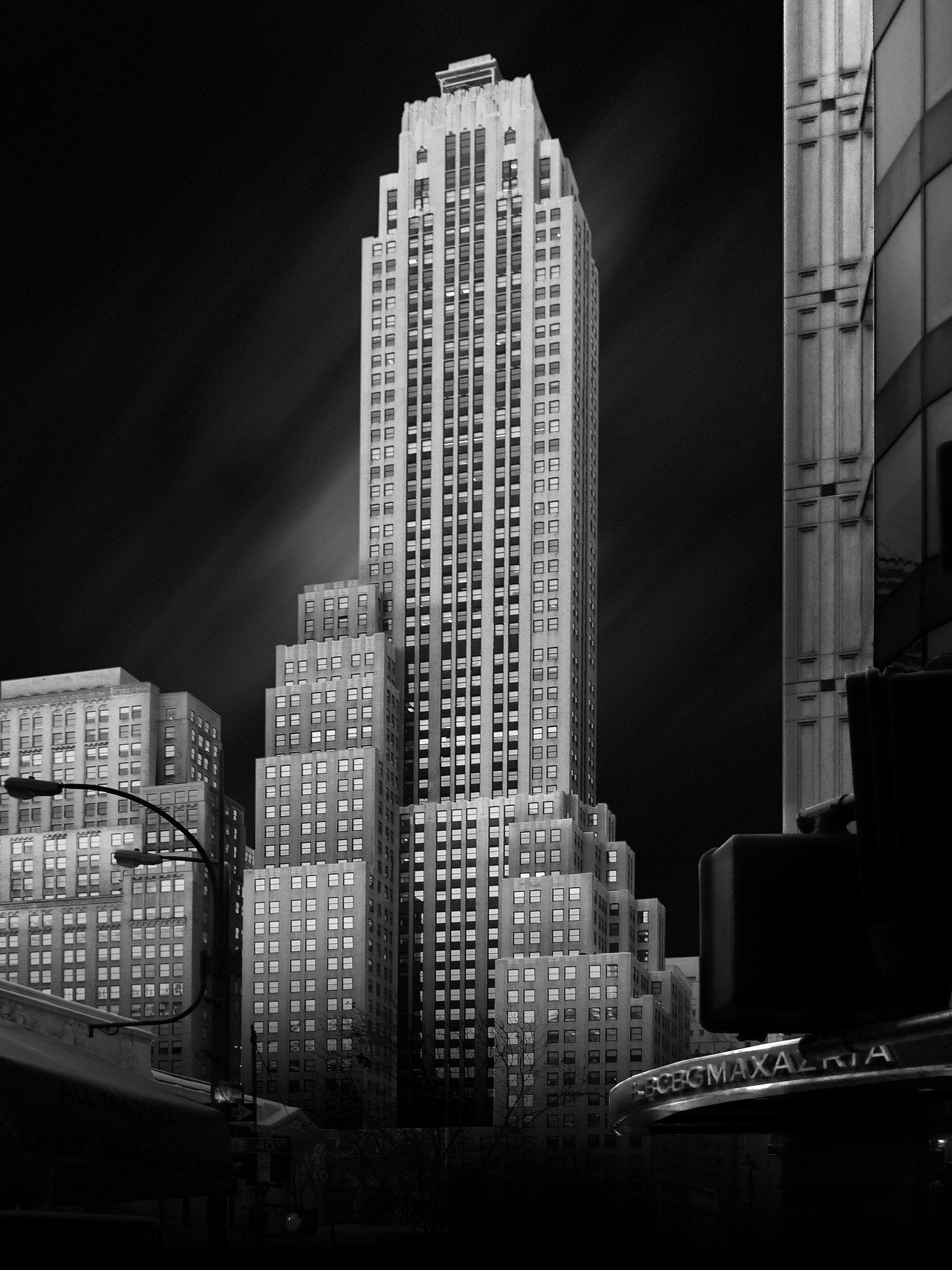 Panasonic Lumix DMC-ZS5 (Lumix DMC-TZ8) sample photo. Manhattan high contrast remix photography