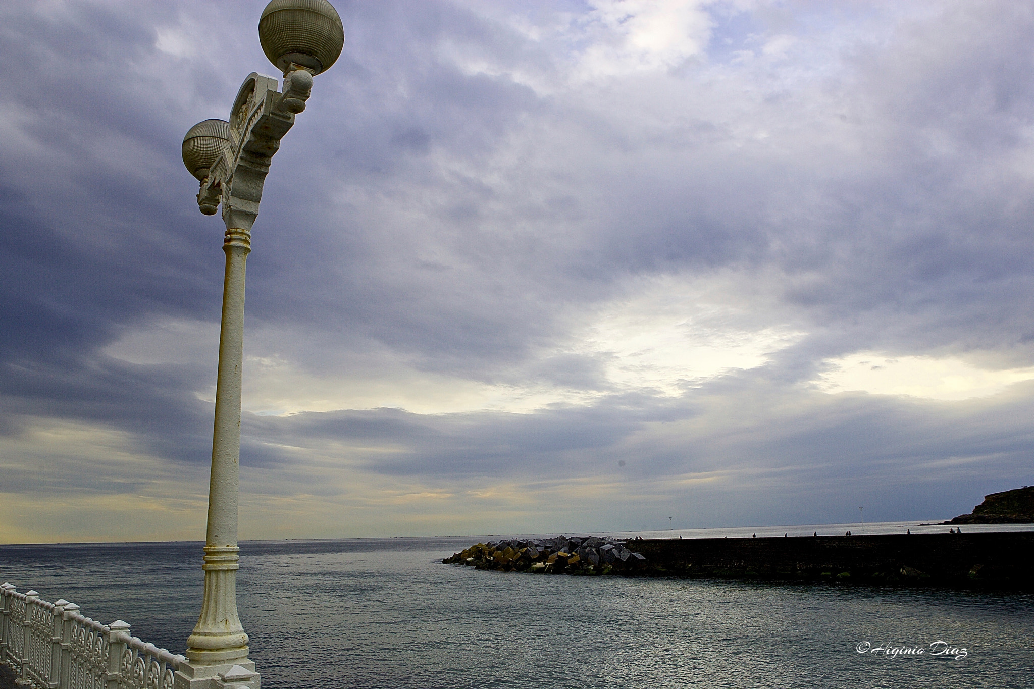 Canon EOS-1D Mark II sample photo. Farola photography