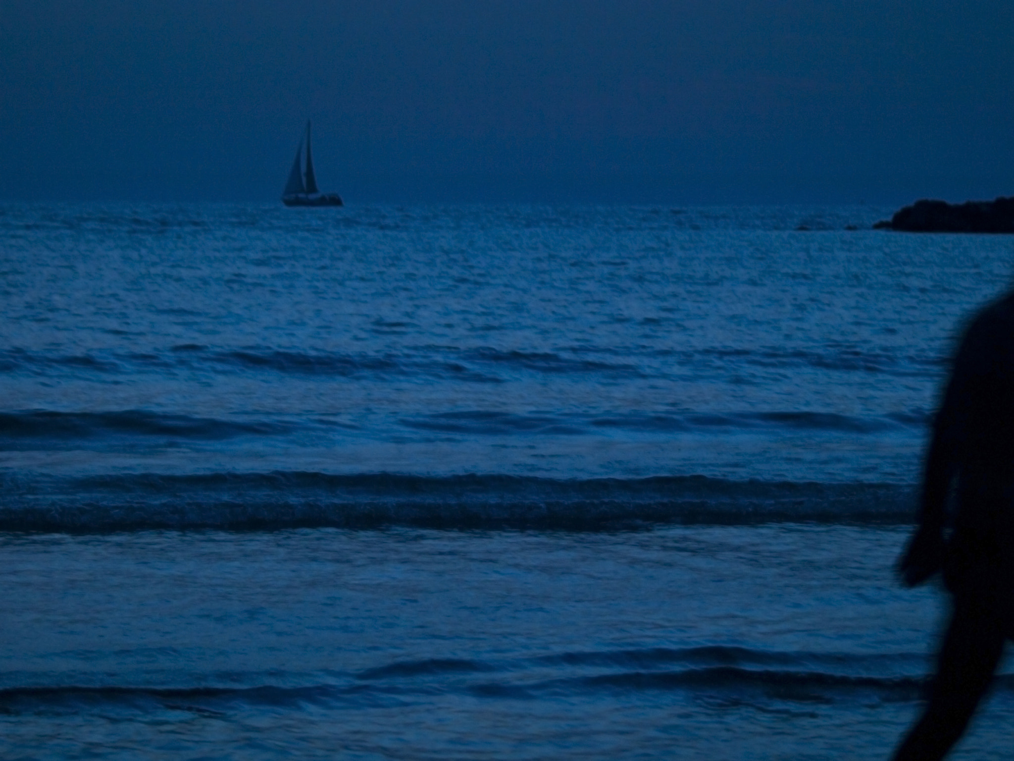 Olympus E-520 (EVOLT E-520) sample photo. Tel-aviv beach photography